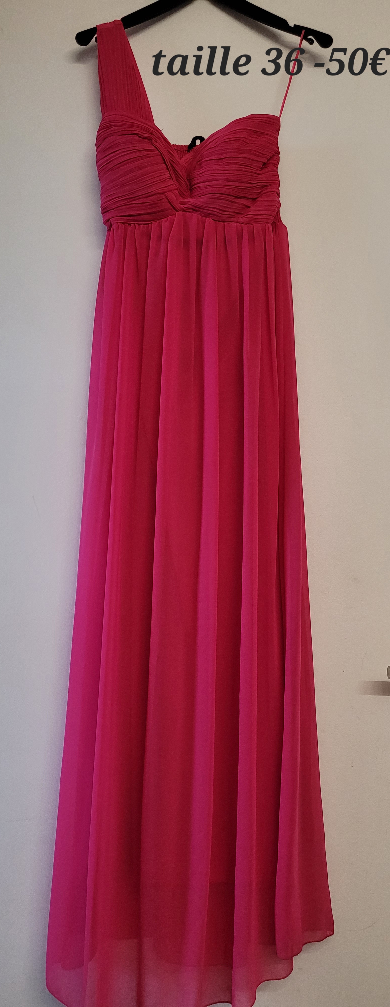 Vend robe de soiree — La Réunion