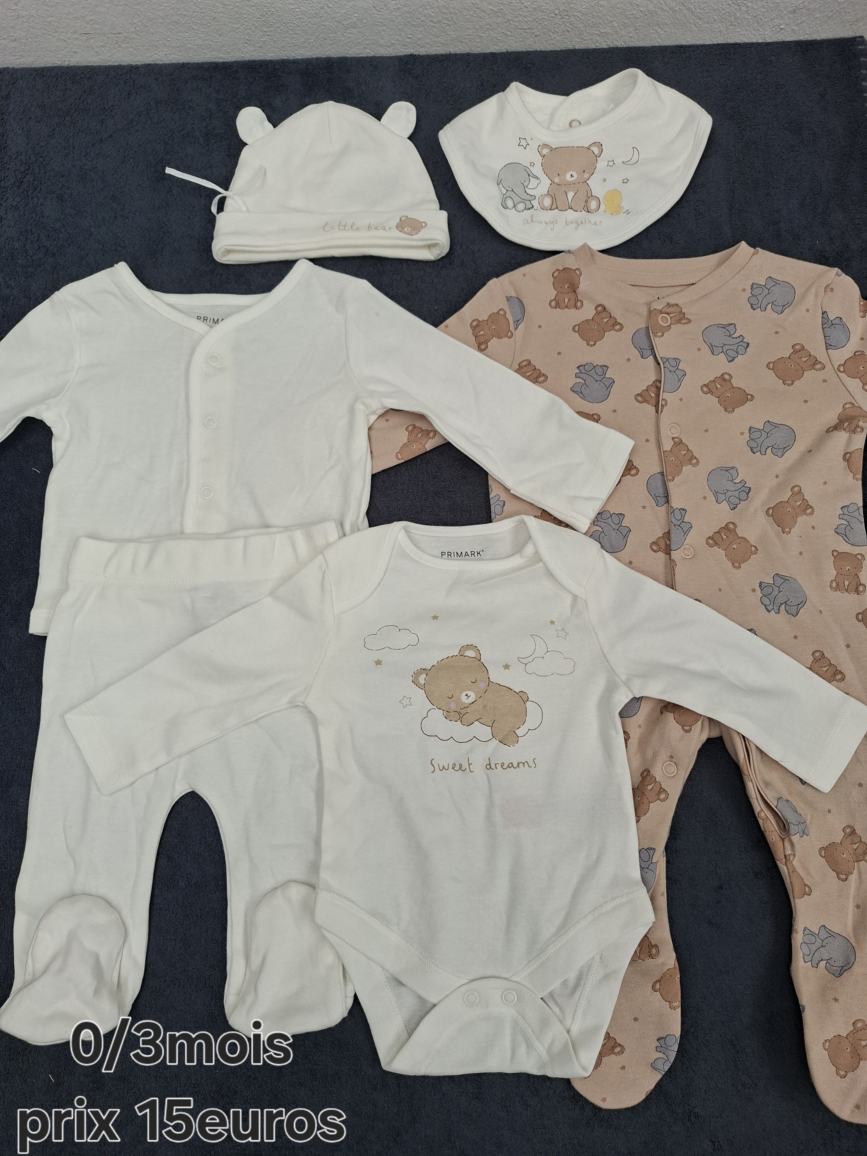 Vêtements de garçon