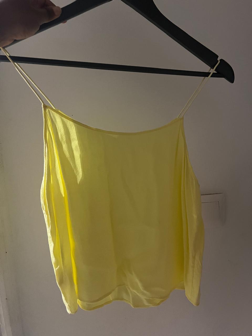 Haut jaune — La Réunion