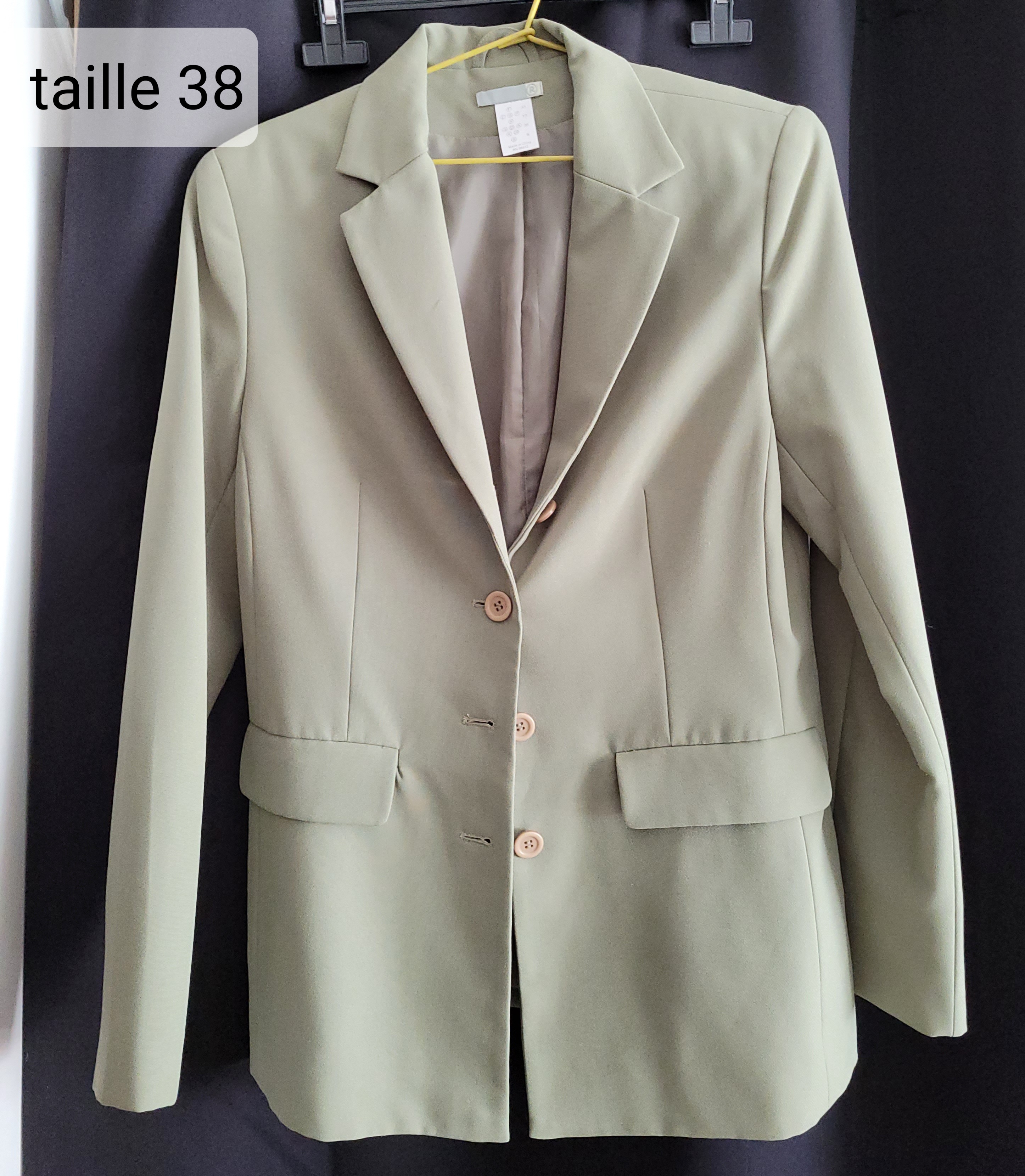 Vend ensemble veste et jupe — La Réunion