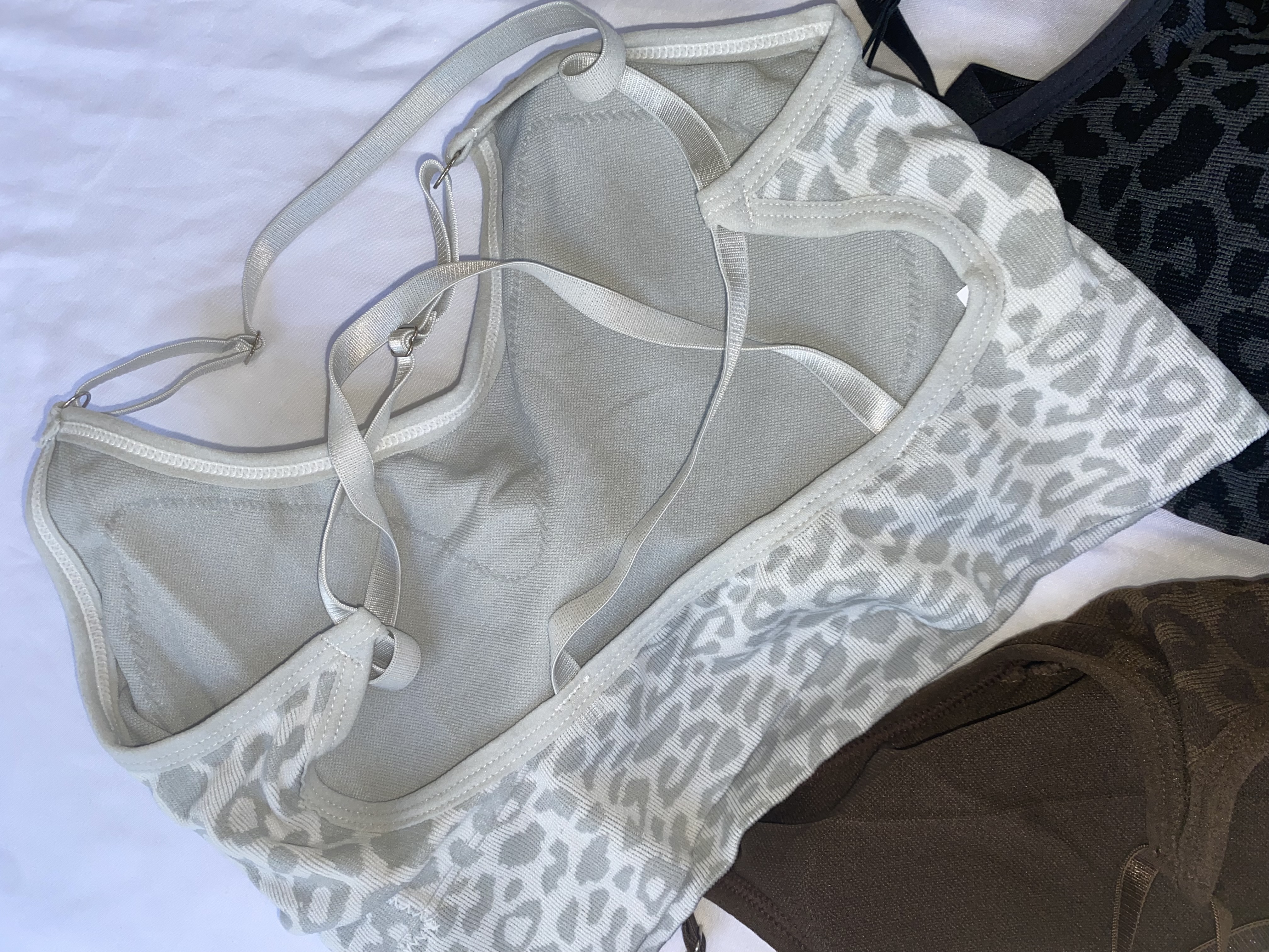 Lot 3 brassières