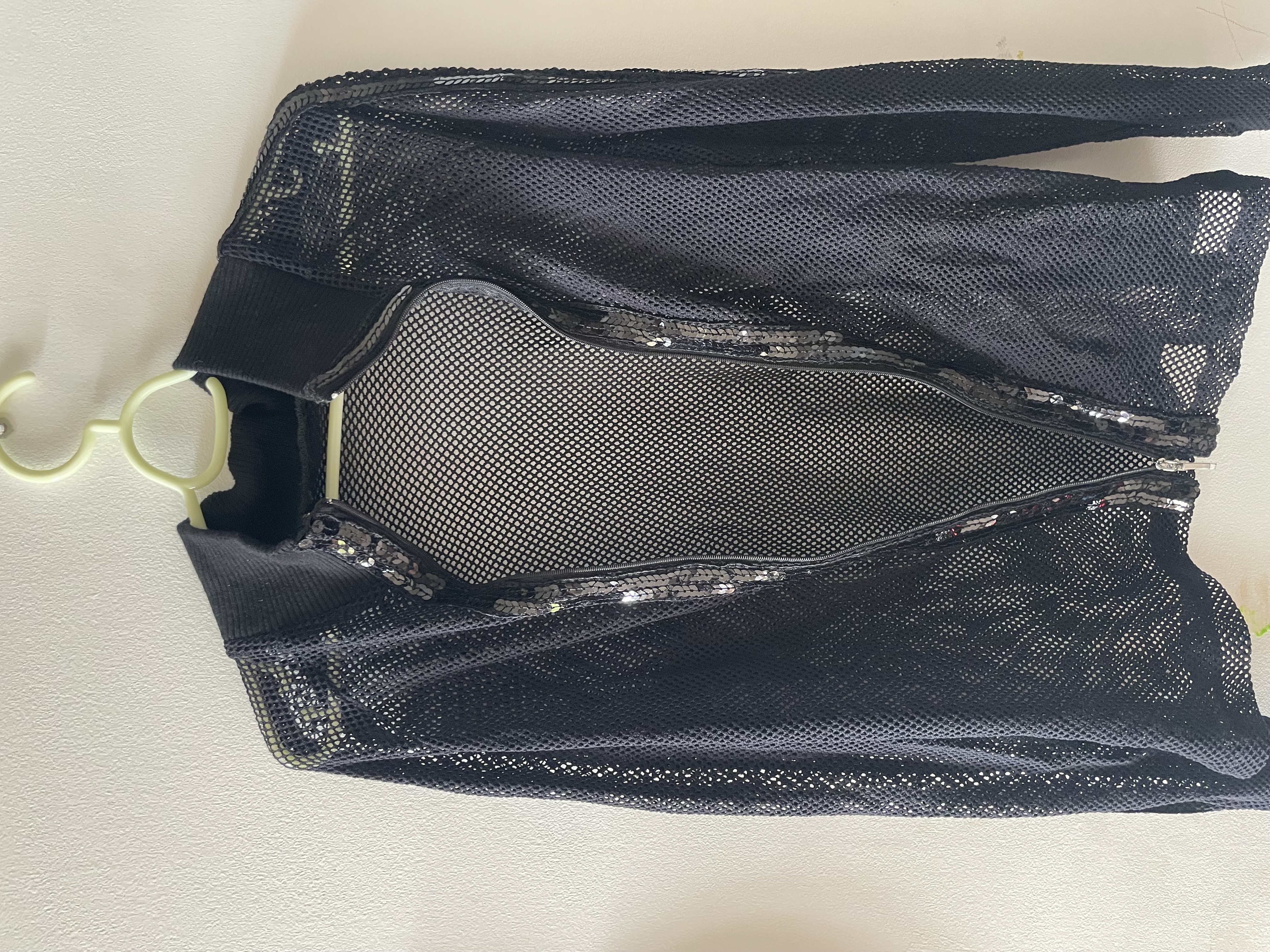 Veste transparente à sequins