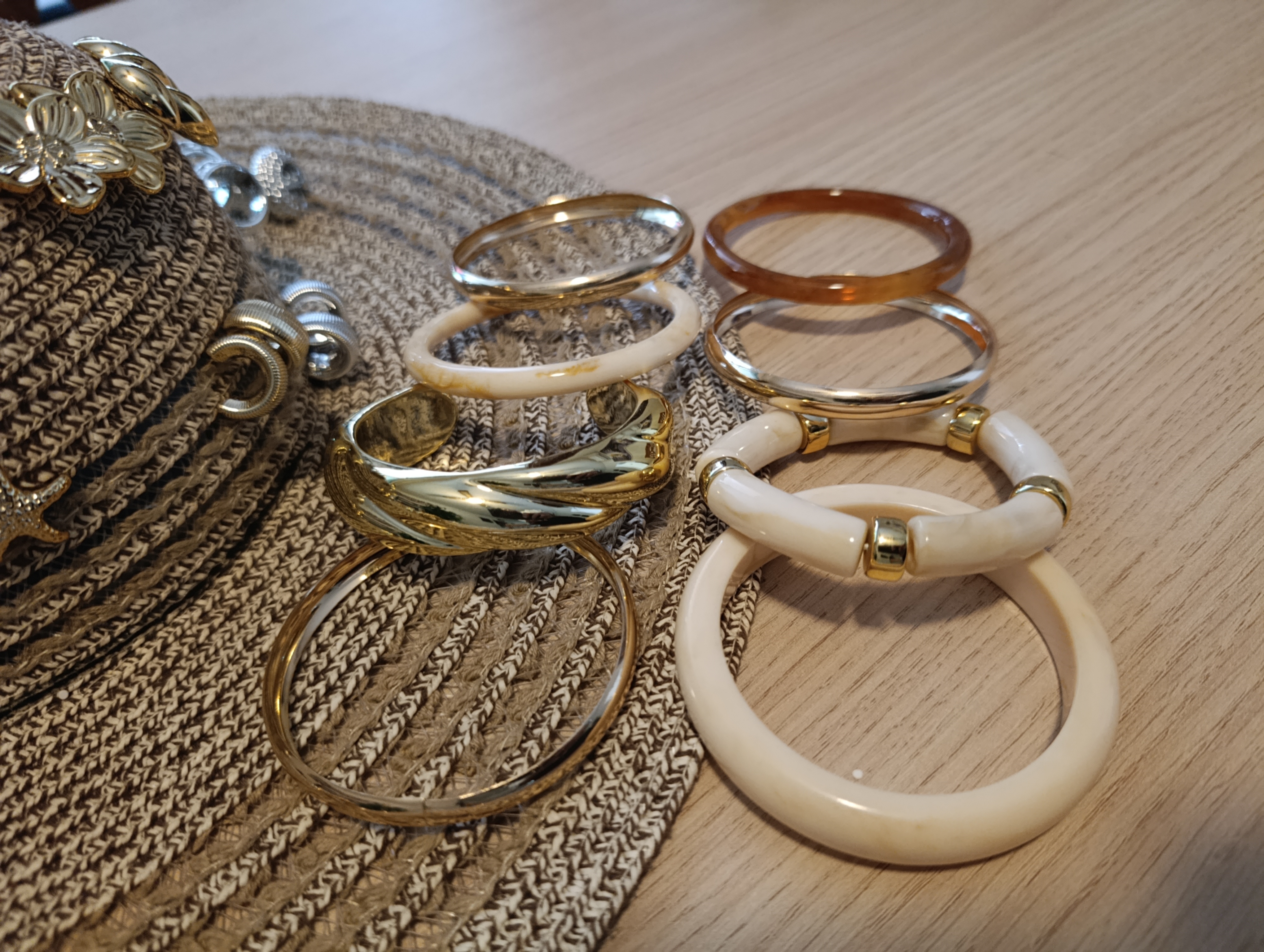 Boucles d'oreilles et bracelet — La Réunion