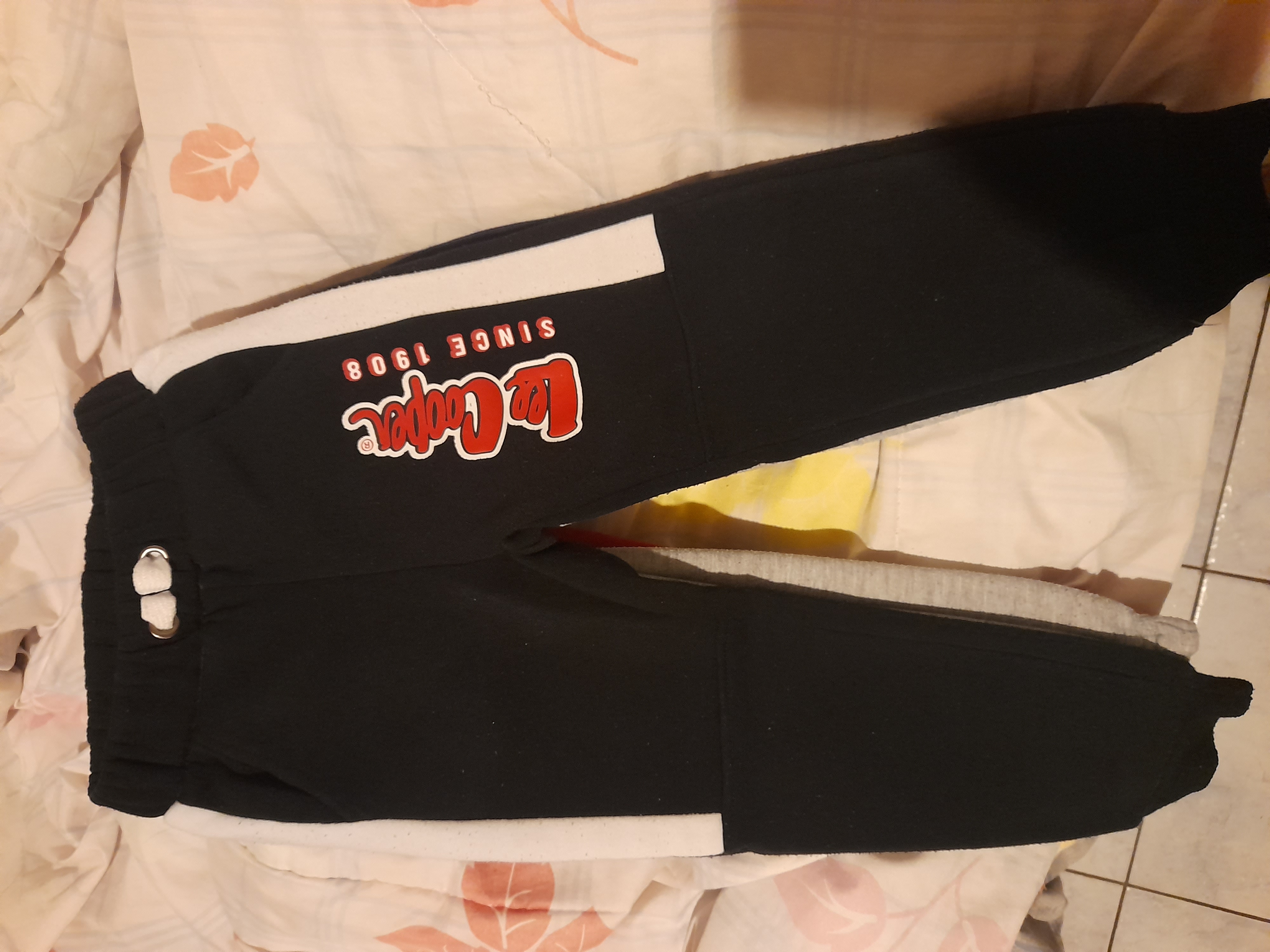 BAS JOGGING DIVERS 4 ANS