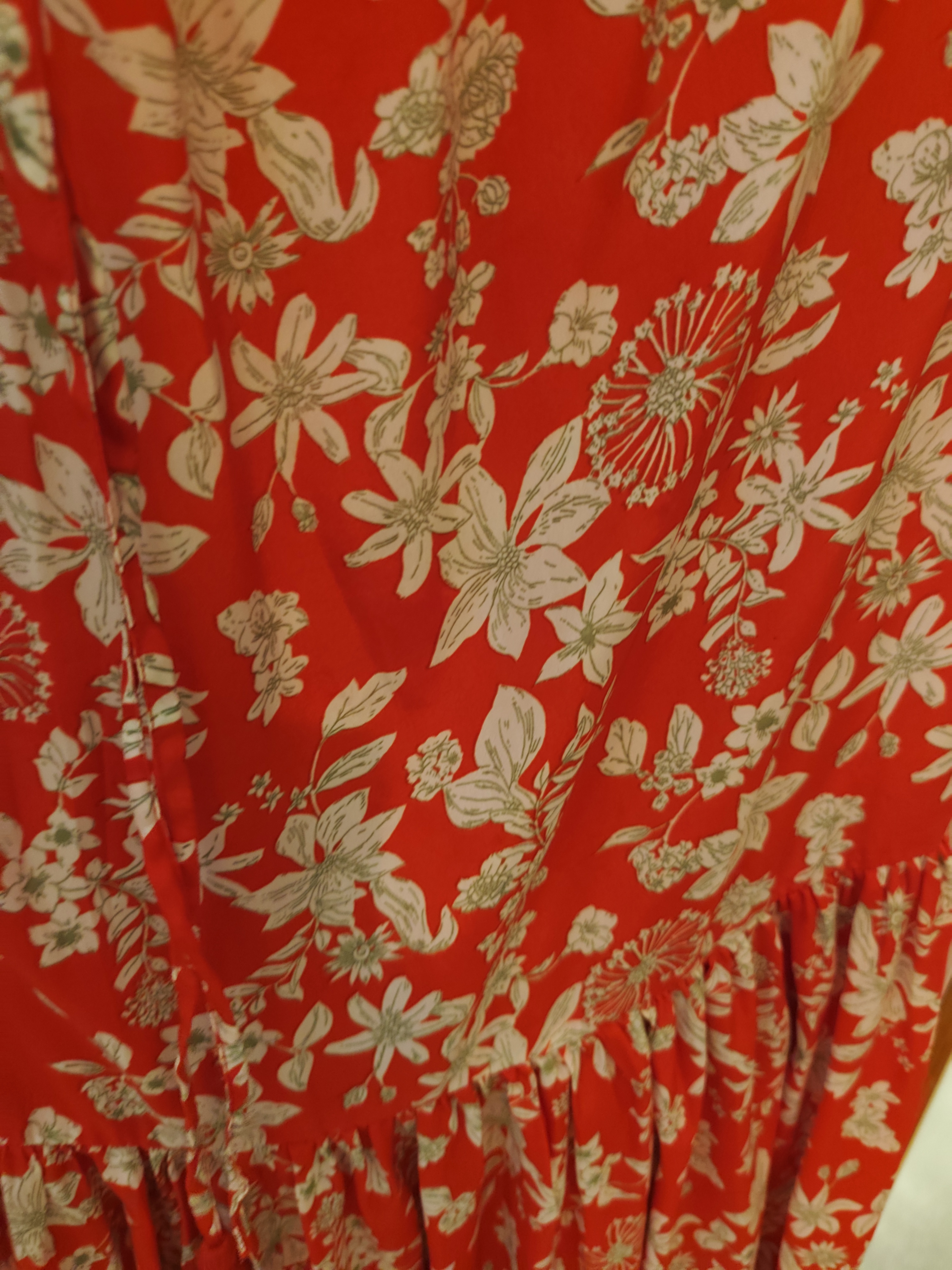 Jupe longue  un motif floral