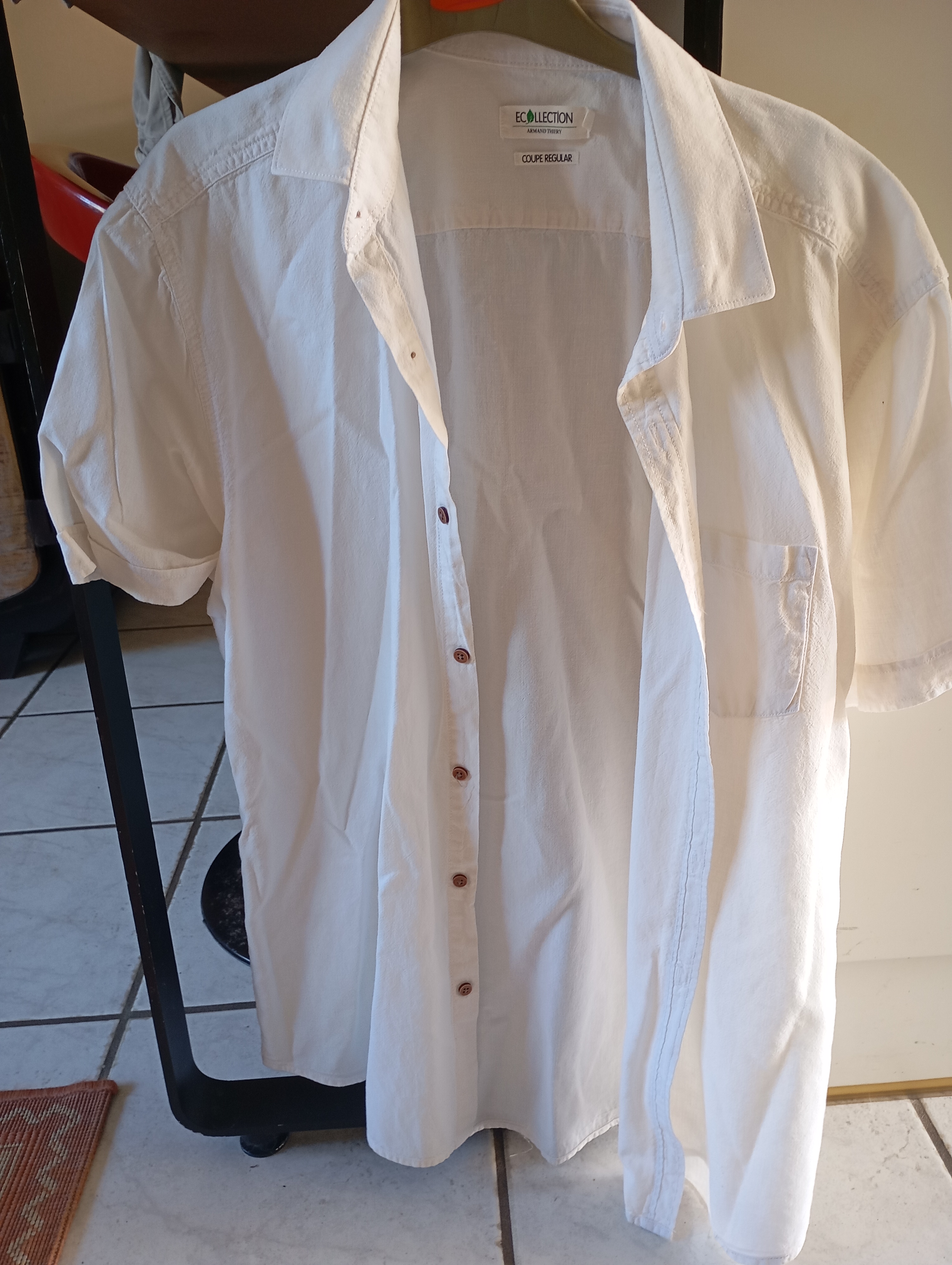 Chemisette blanche homme taille L.