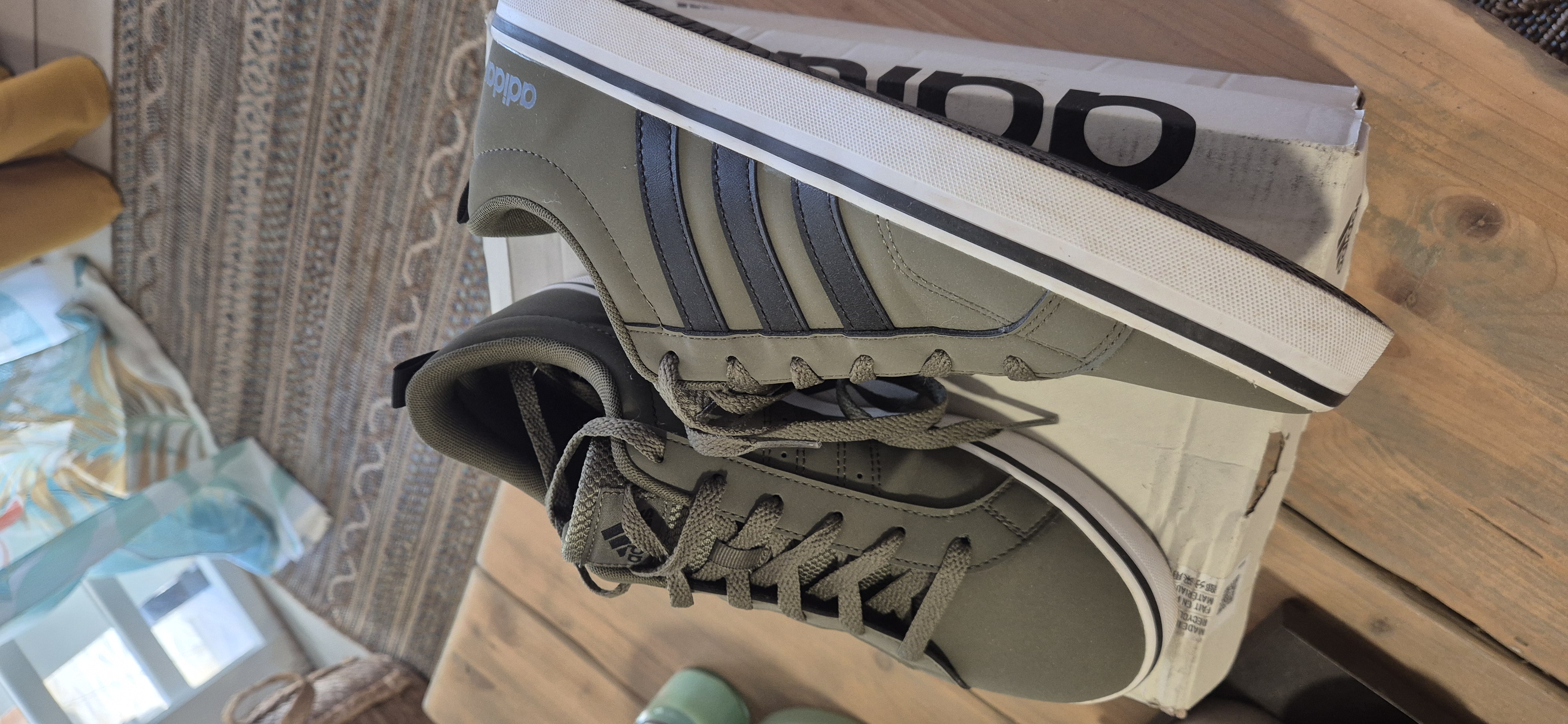 Basket Adidas homme comme neuf