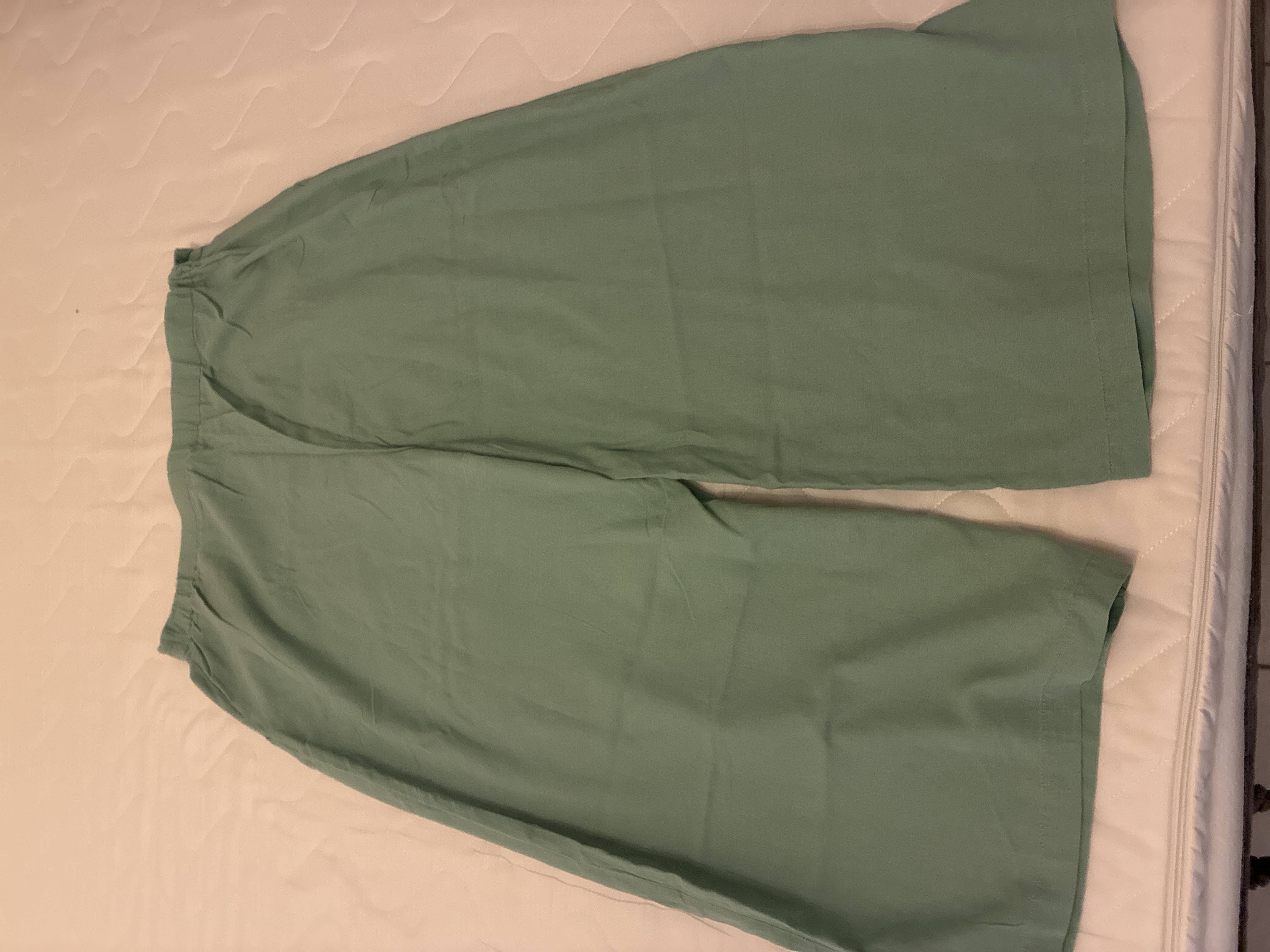 Pantalon vert taille 44