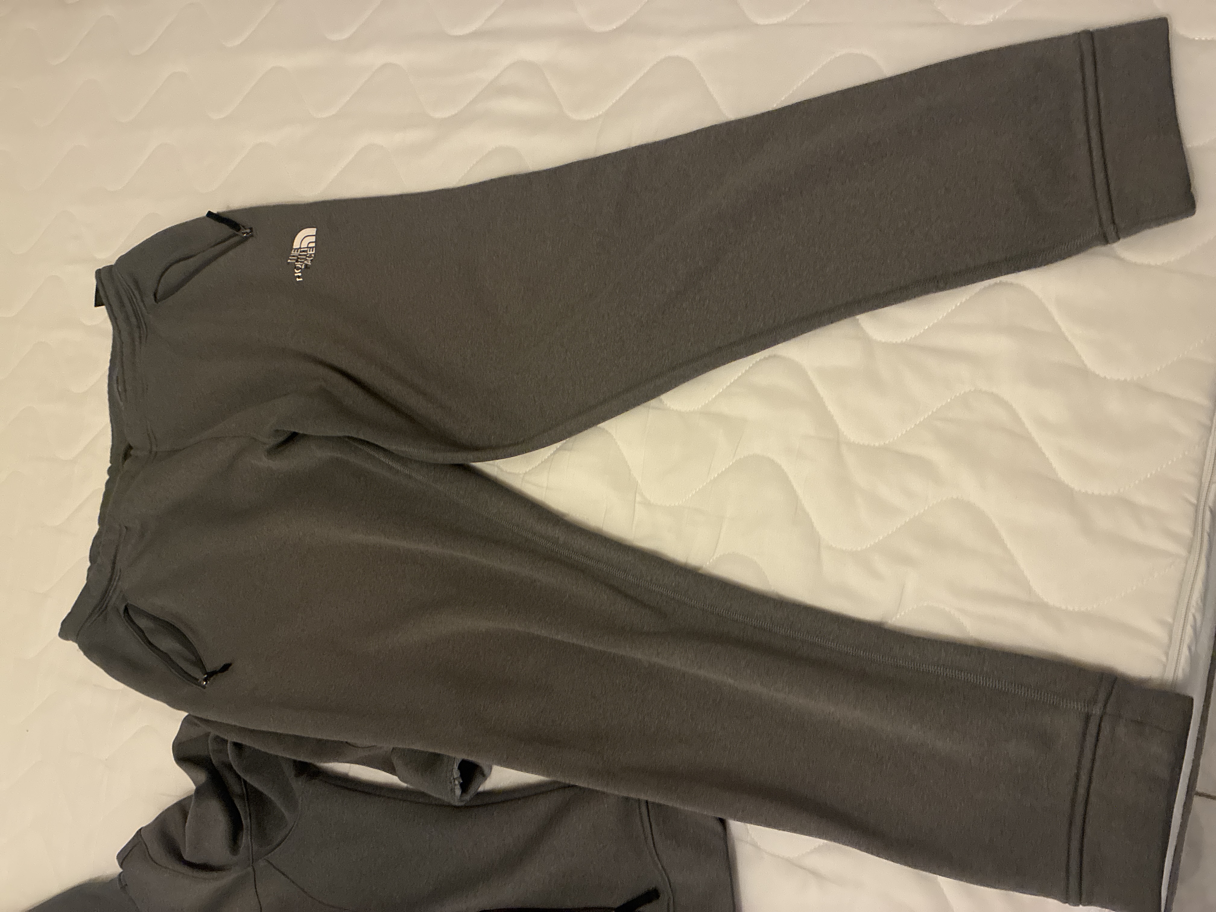 Complet the north face
