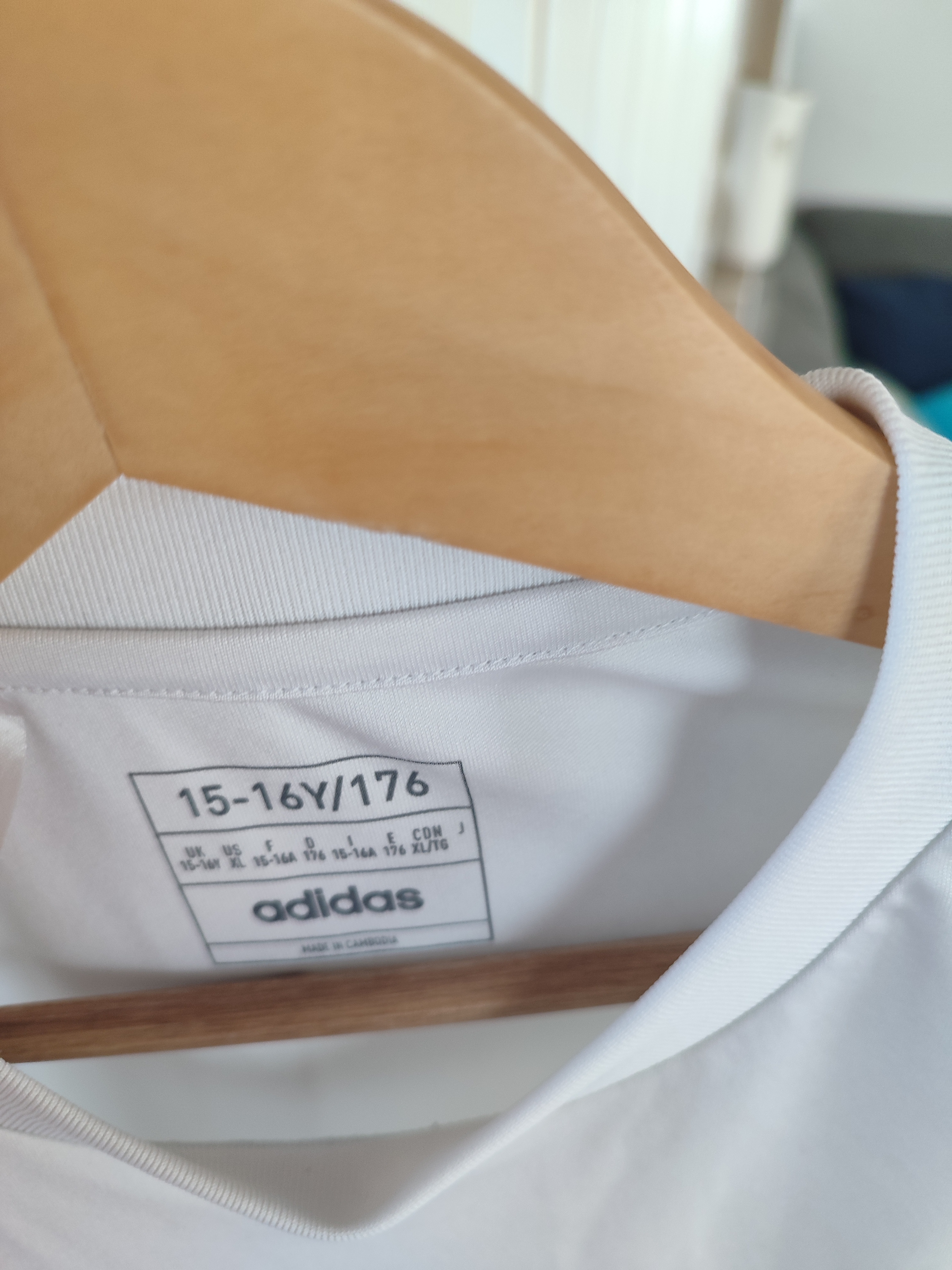 Tee-shirt adidas blanc
