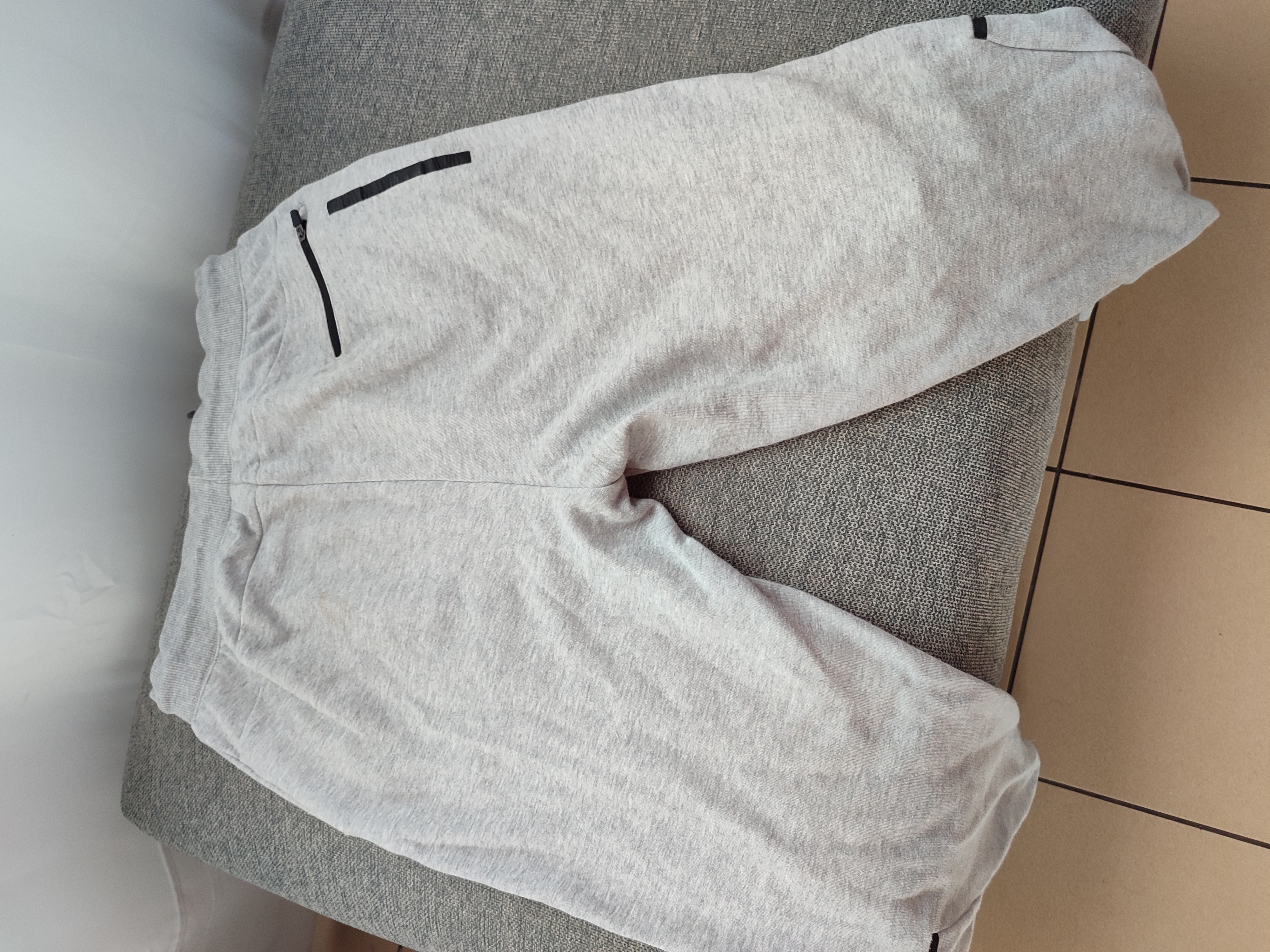 Bas de survêtement gris