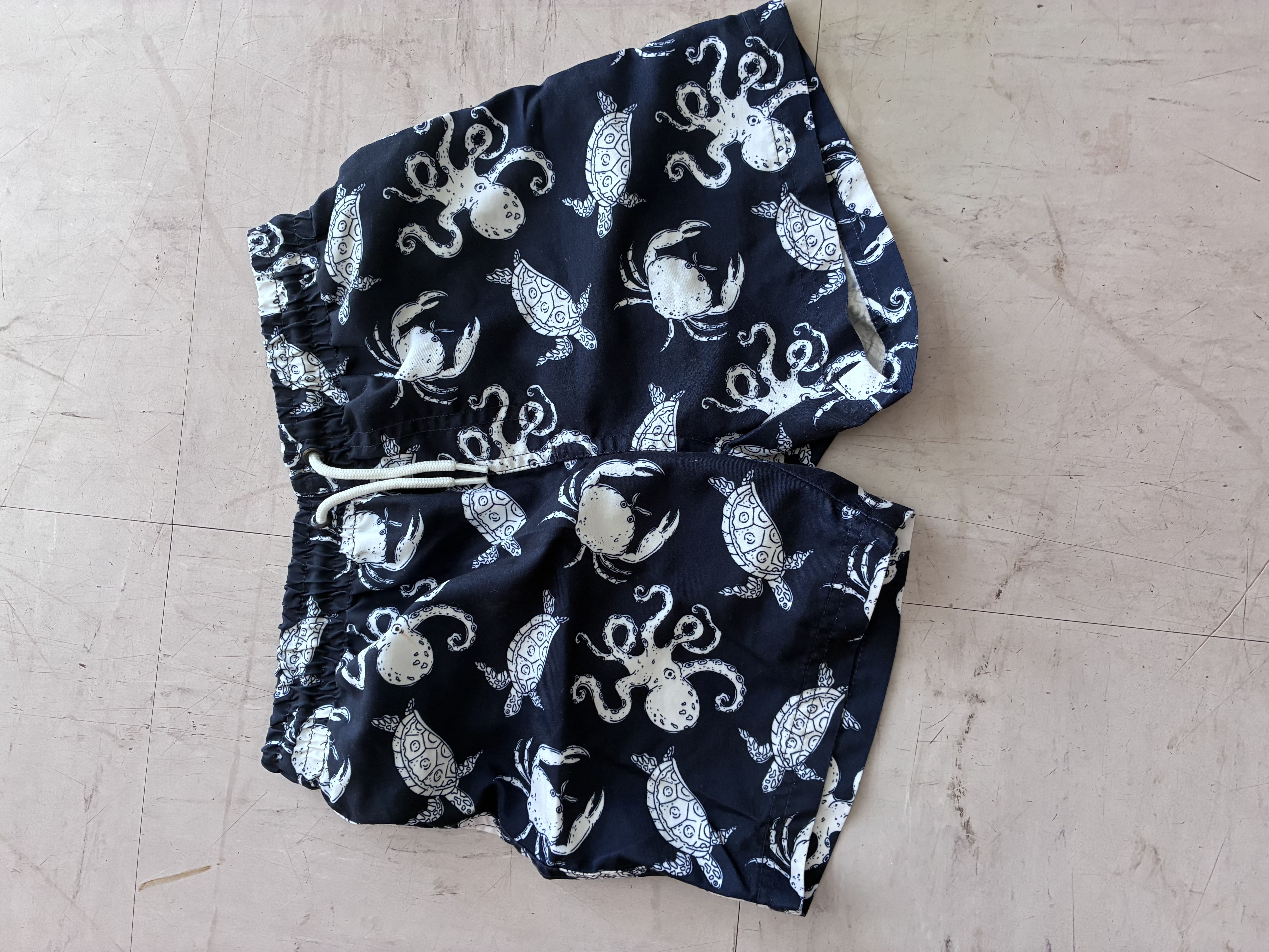 Short de bain garçon 10 ans — Je ne sais plus — La Réunion