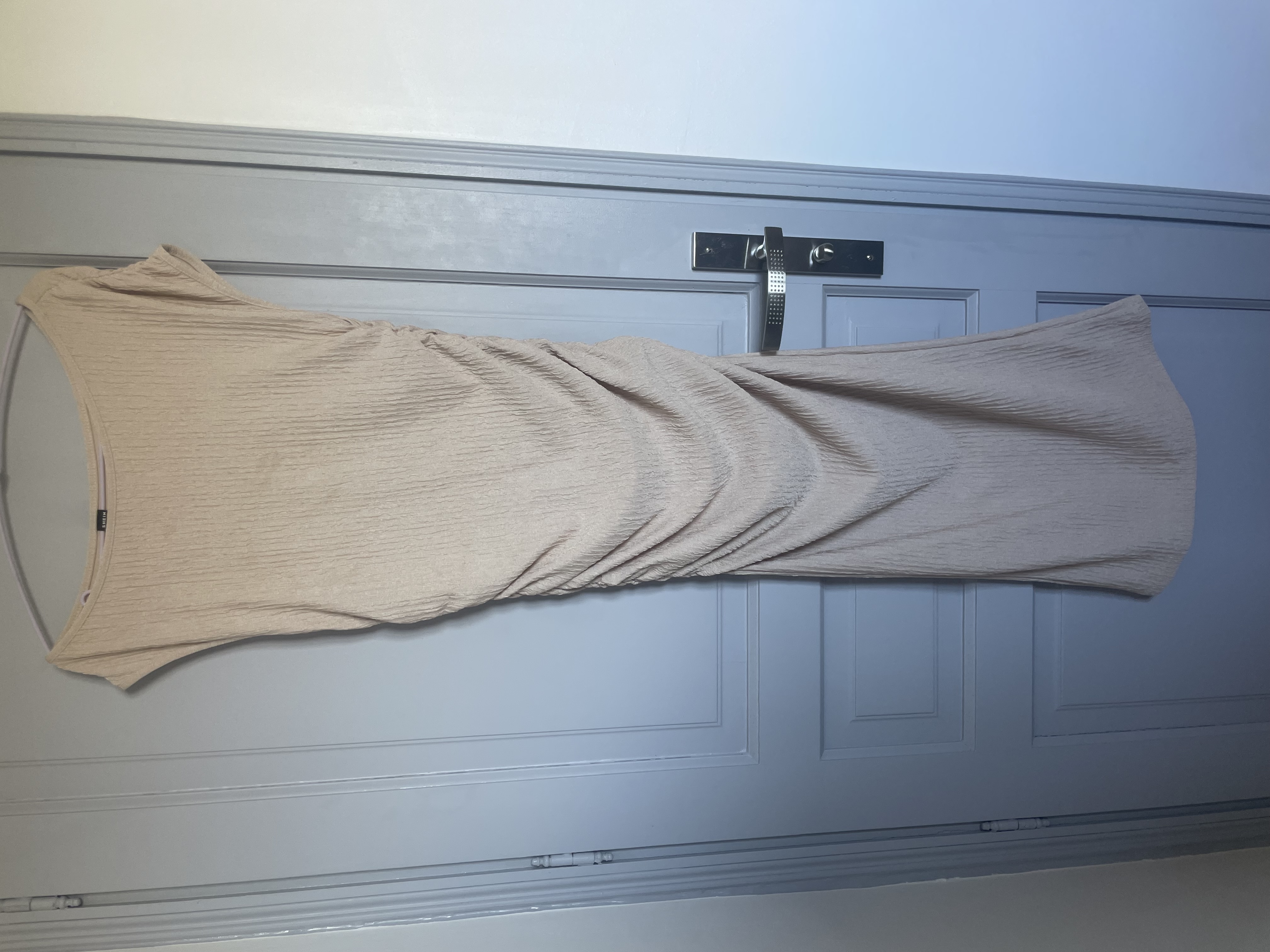 Magnifique Robes beiges — La Réunion