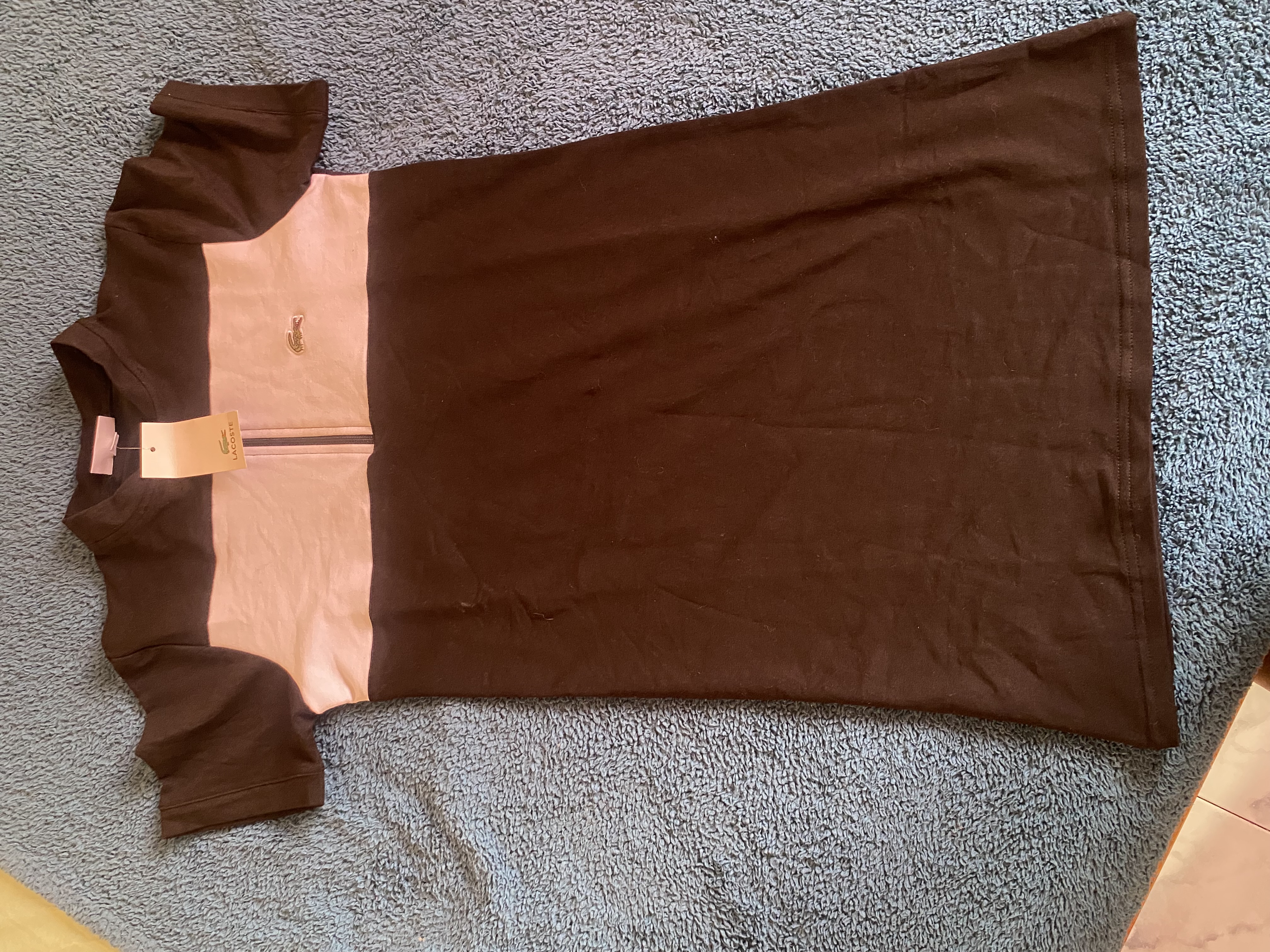 Short et robe Lacoste