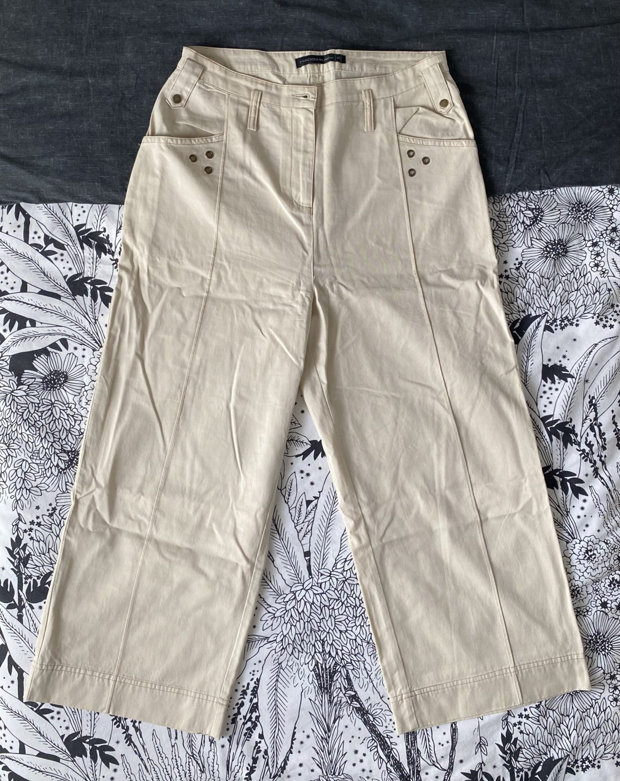 Pantalon beige vintage — MADO et les Autres — La Réunion