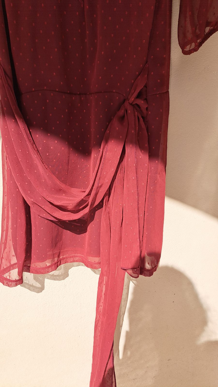 Robe bordeaux rtansparente