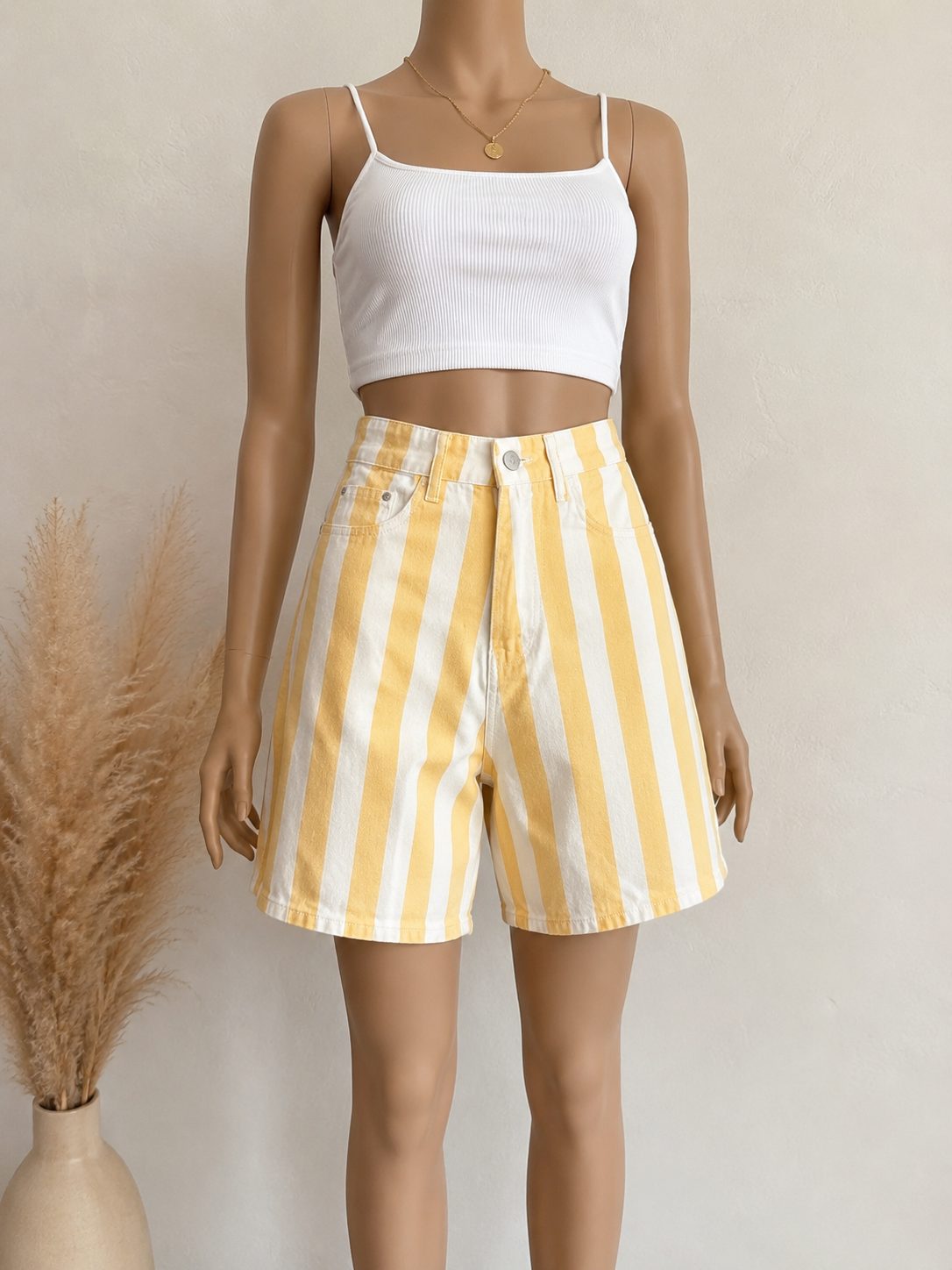 SHORT NEUF A SAISIR