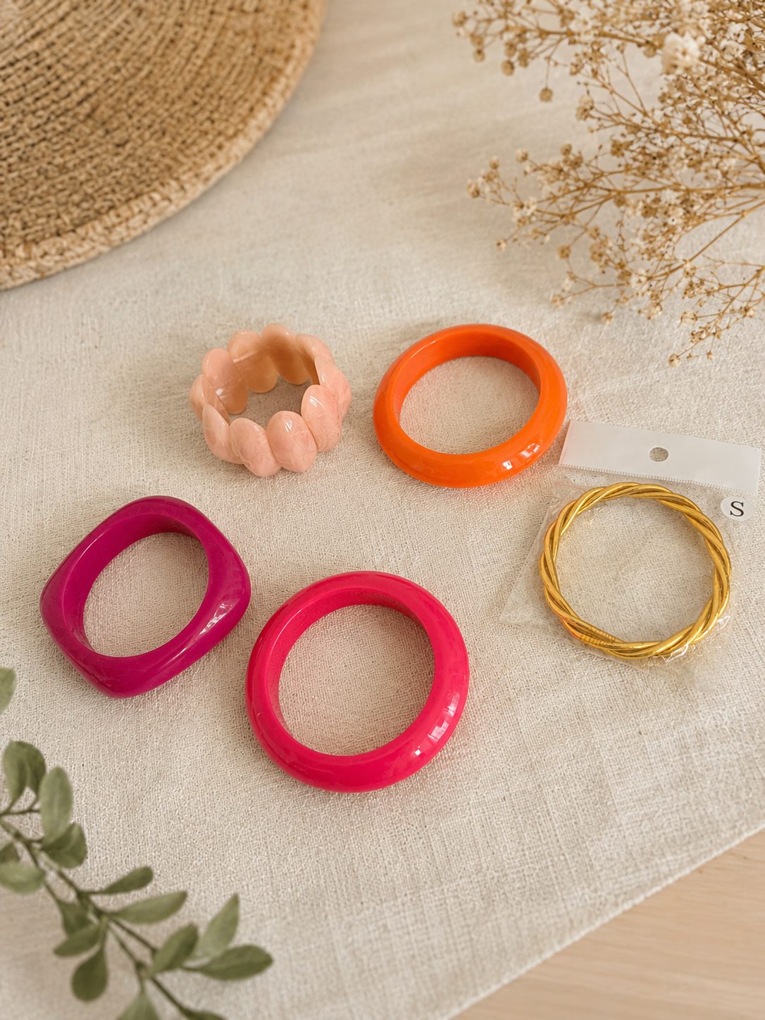 LOT DE BRACELETS NEUFS