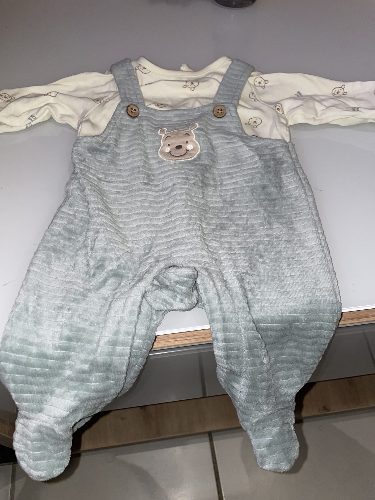 Pyjama plutôt habillé