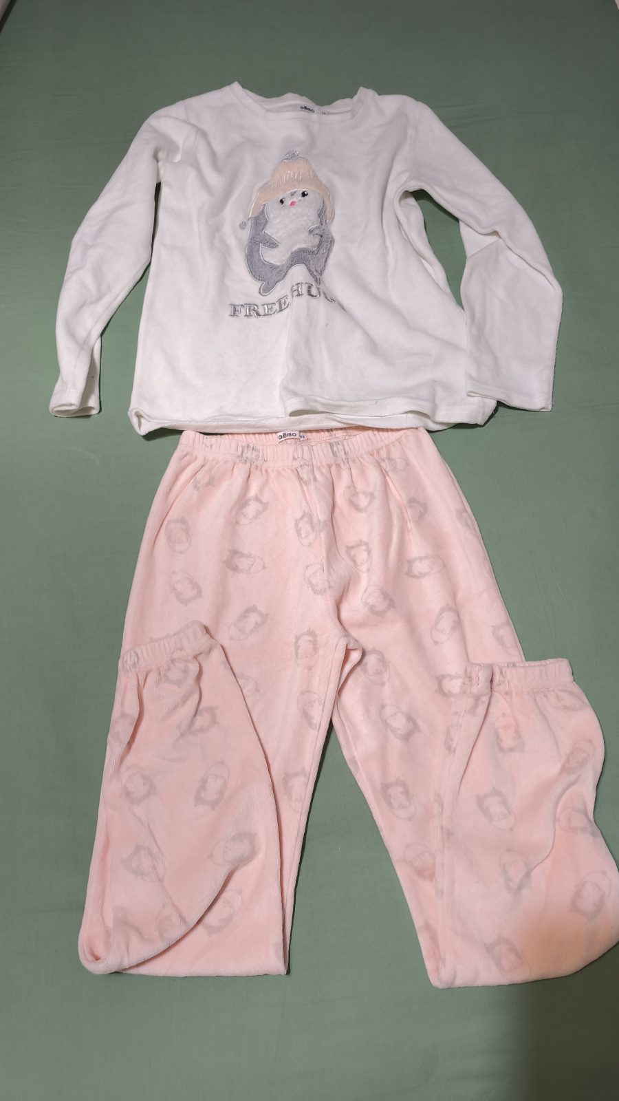 Pyjama velours 12 ans