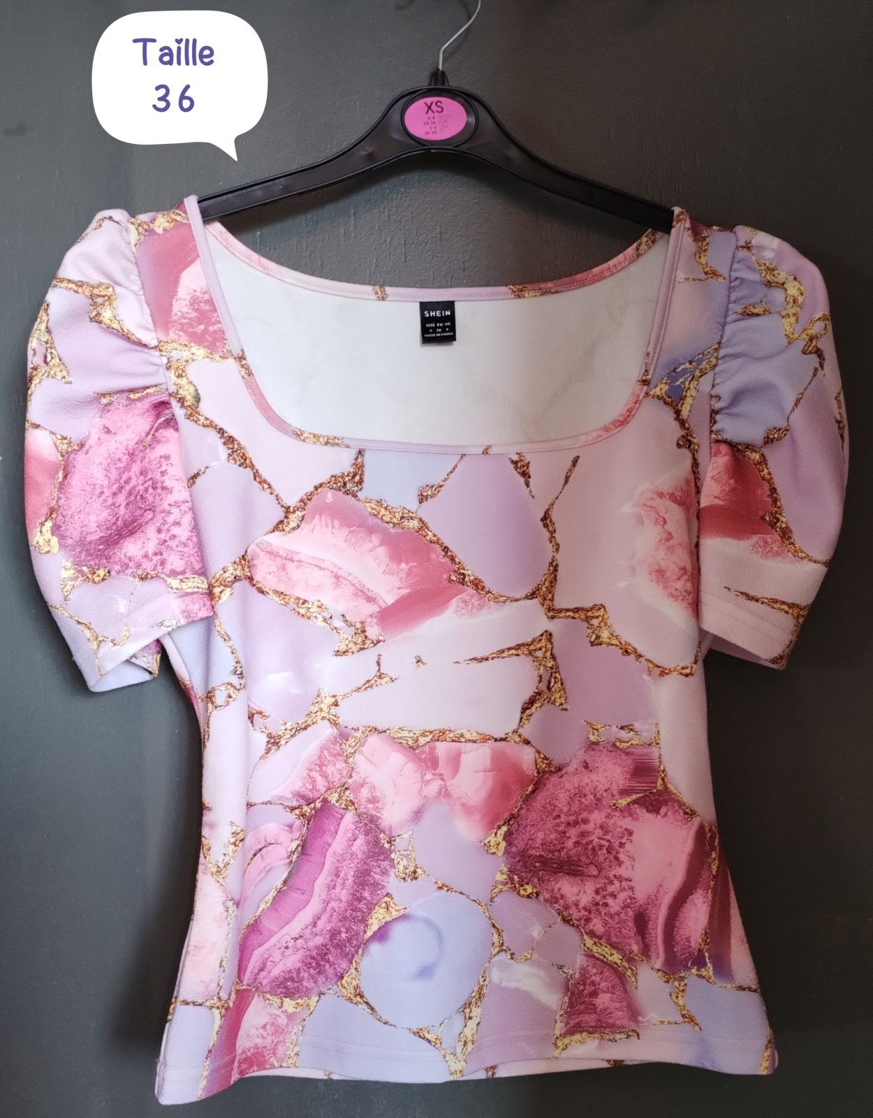 Haut rose manche bouffantes Taille 36