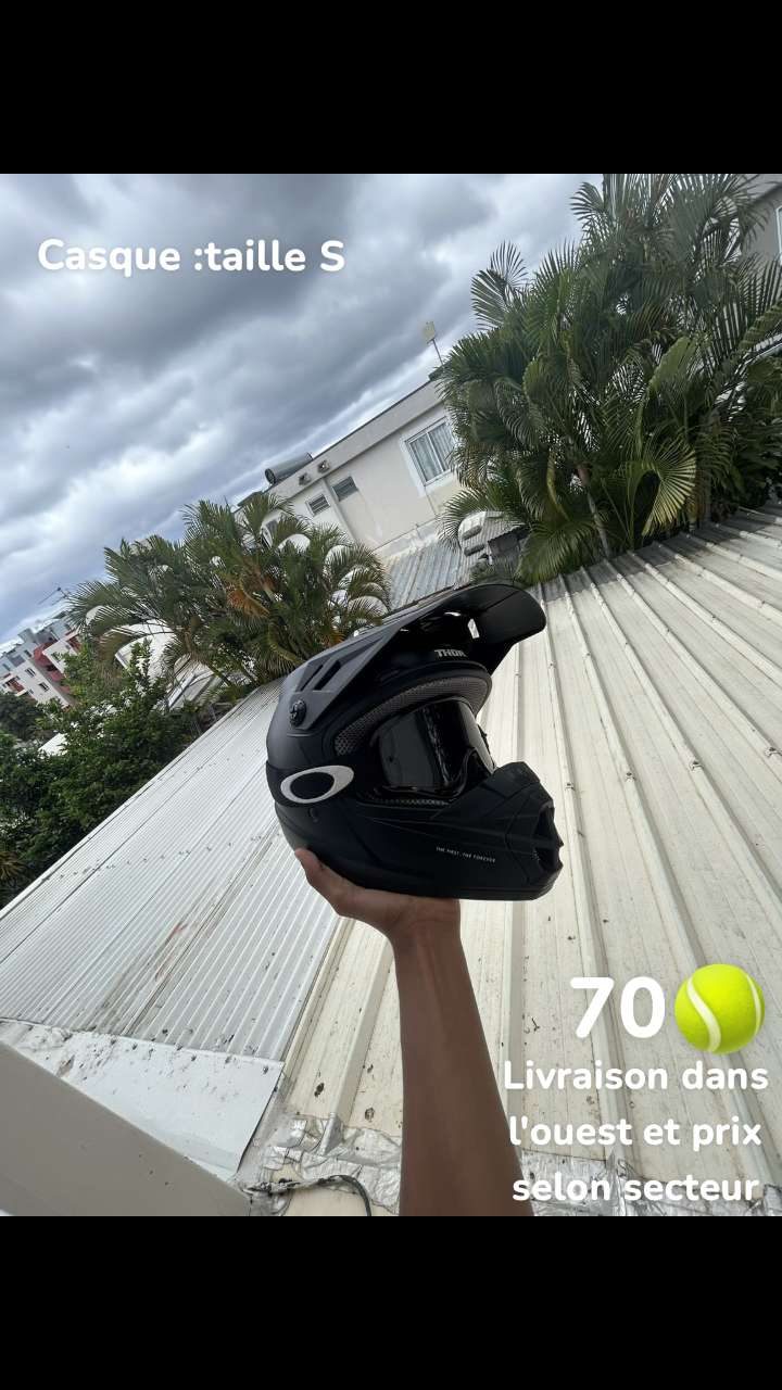 Casque de moto taille s — La Réunion
