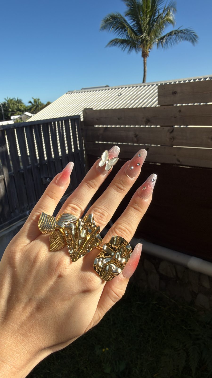 Bague divers motif ajustable neuve 10 euros unité