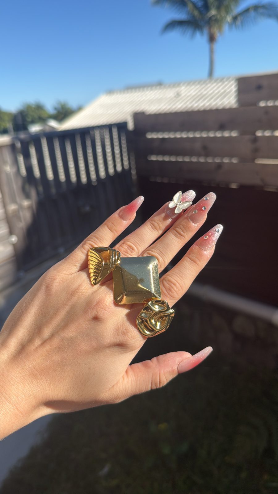Bague divers motif ajustable neuve 10 euros unité