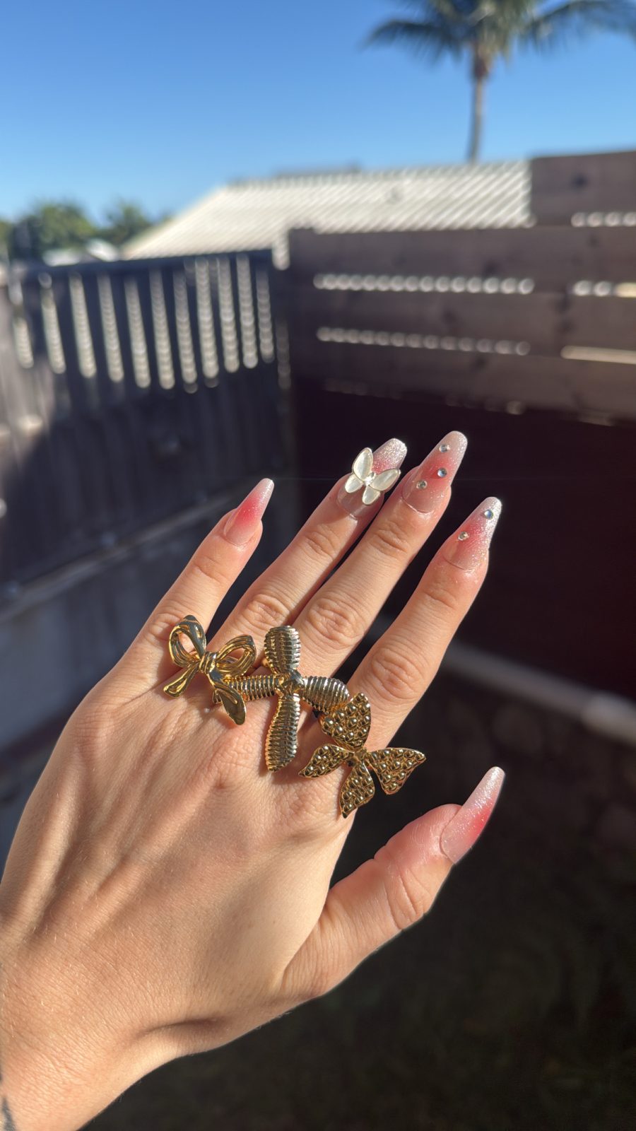 Bague divers motif ajustable neuve 10 euros unité