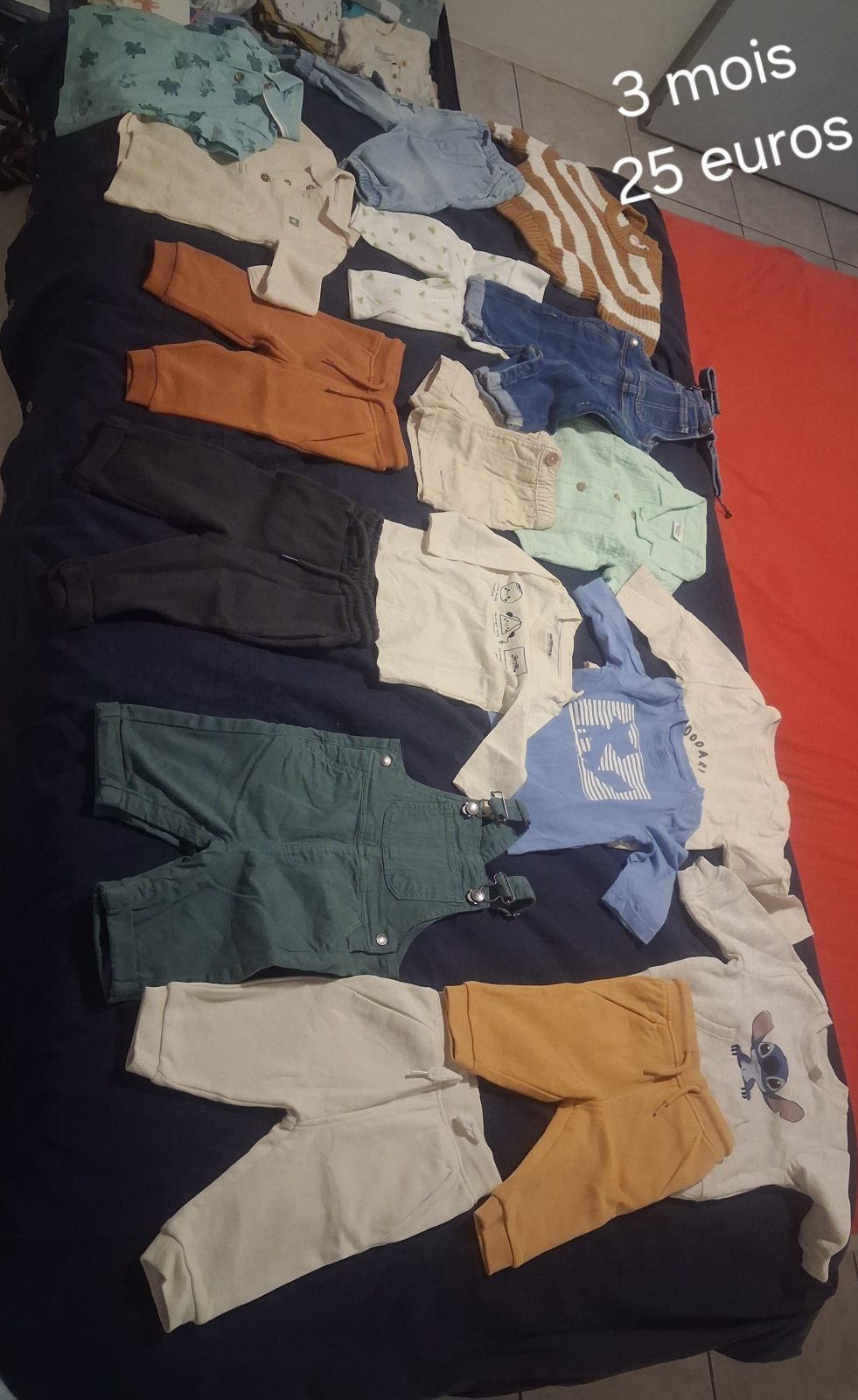 Lots de vêtements garçons — La Réunion