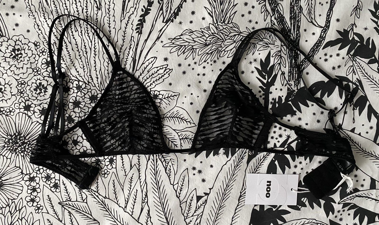 Brassière noire en dentelle — NOO — La Réunion