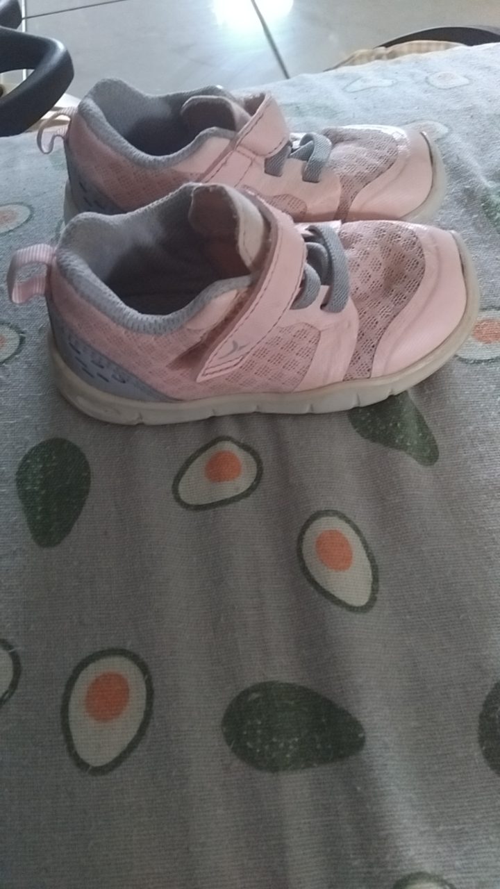 Basket enfant taille 22