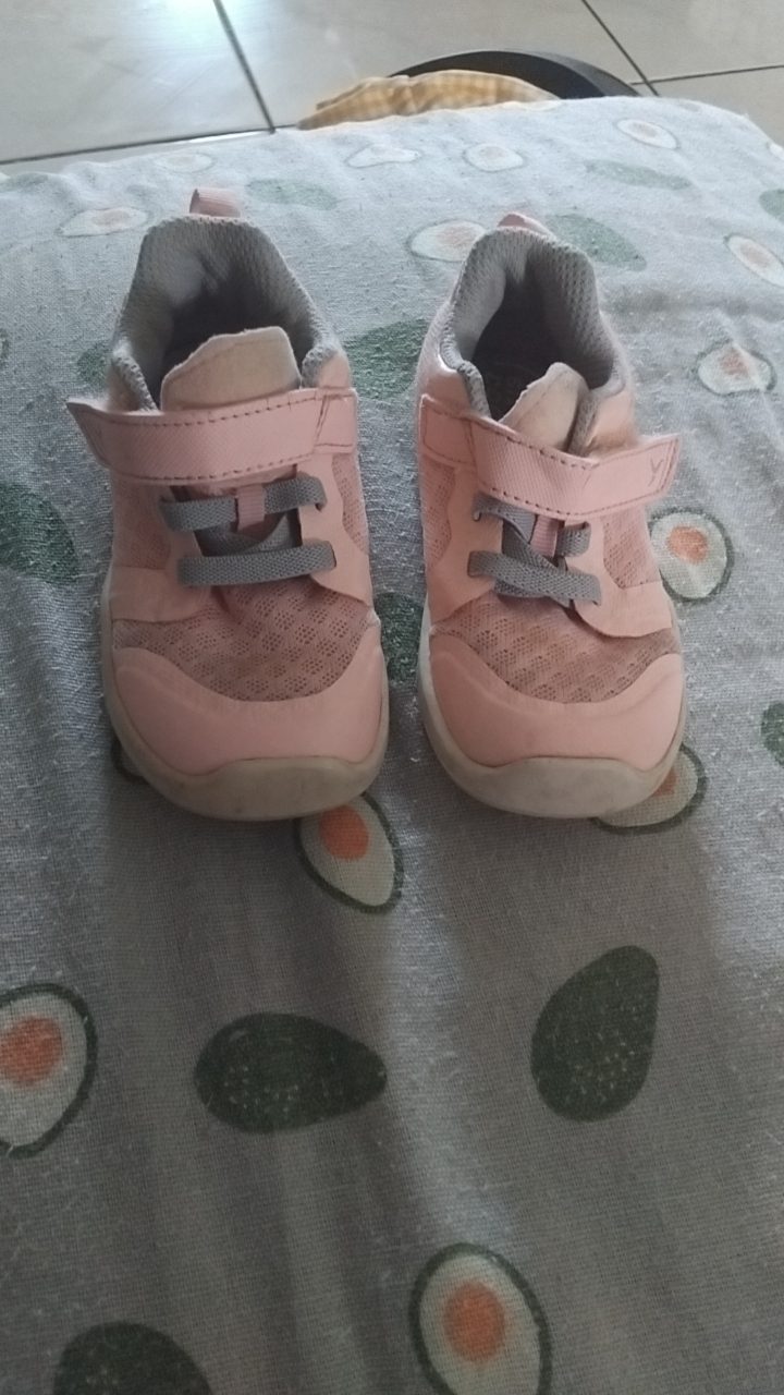 Basket enfant taille 22