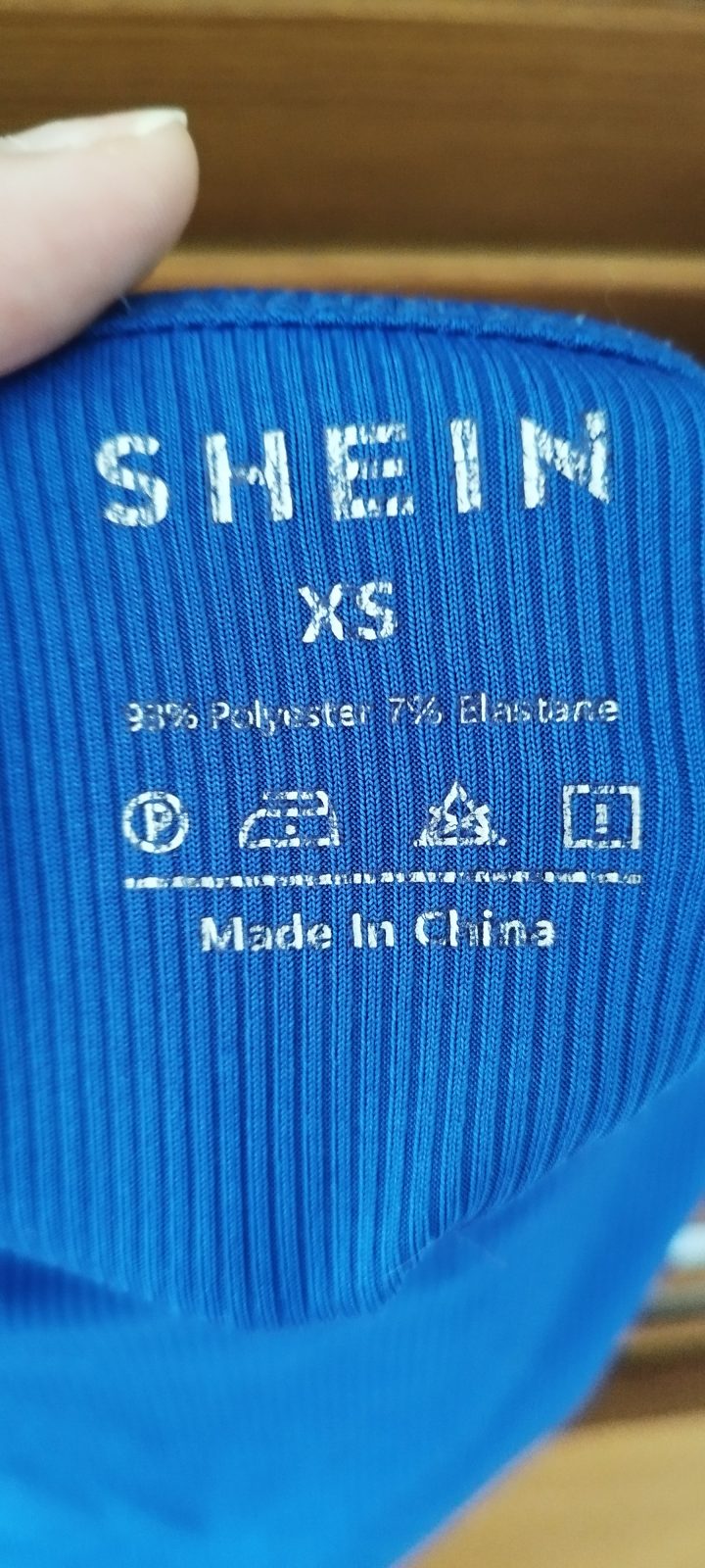 Tee shirt sans manche bleu marine