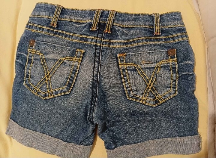 Short jean