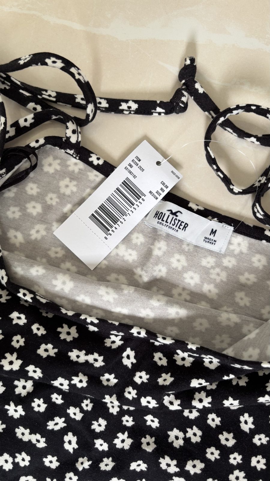 Robe mi longue Hollister neuve avec étiquette
