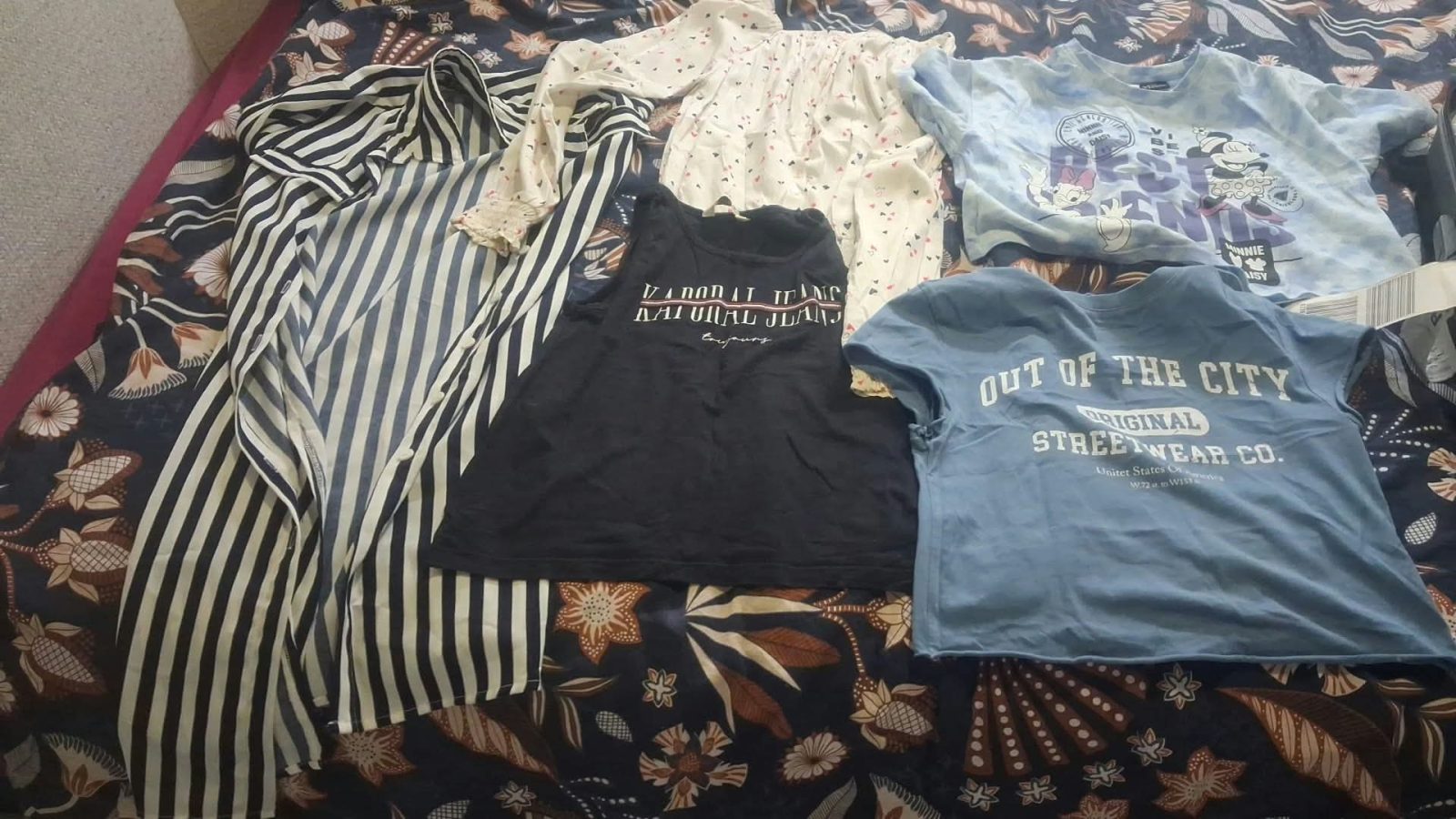 Lot de vêtements filles
