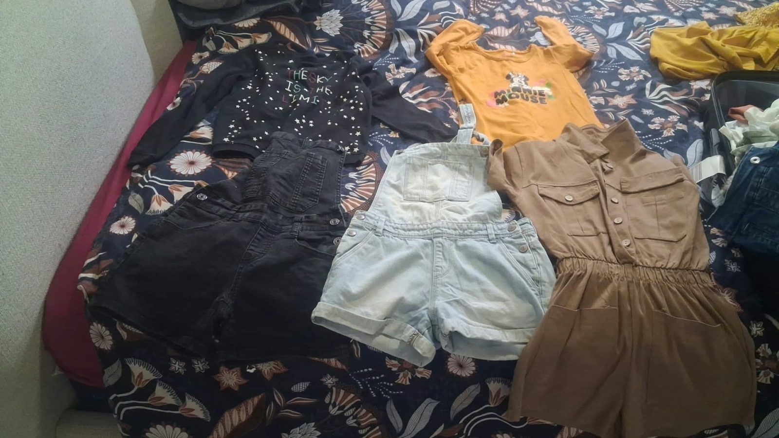 Lot de vêtements filles