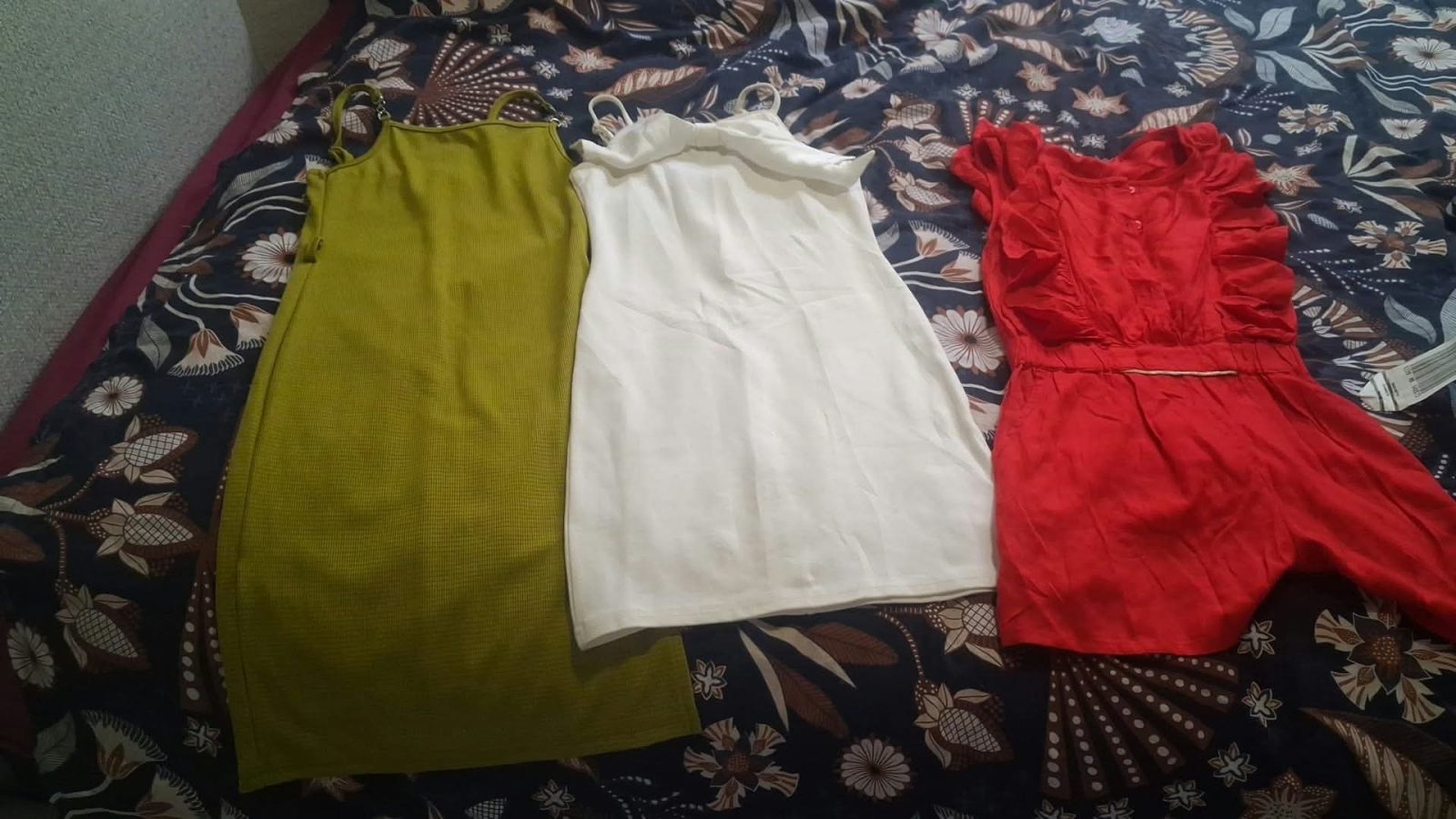 Lot de vêtements filles