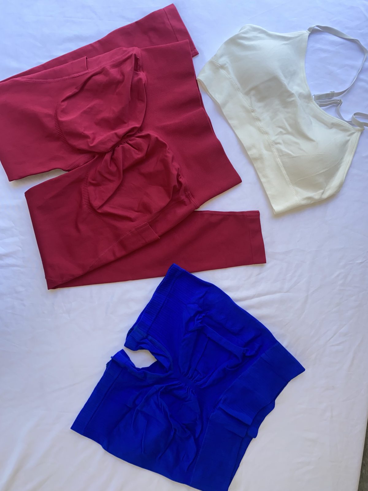 Lot tenues de sport — La Réunion