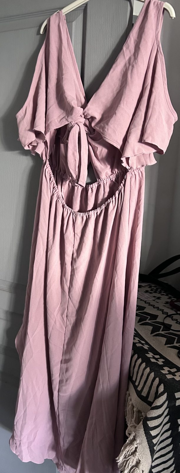 Robe longue grande taillée