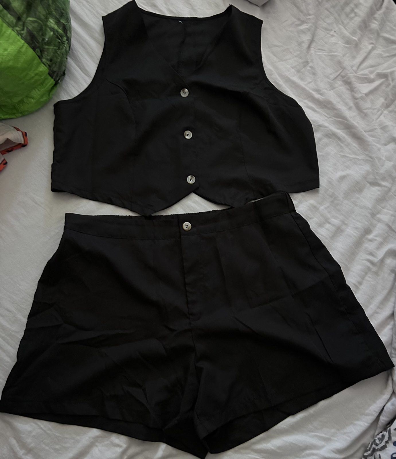 Ensemble short