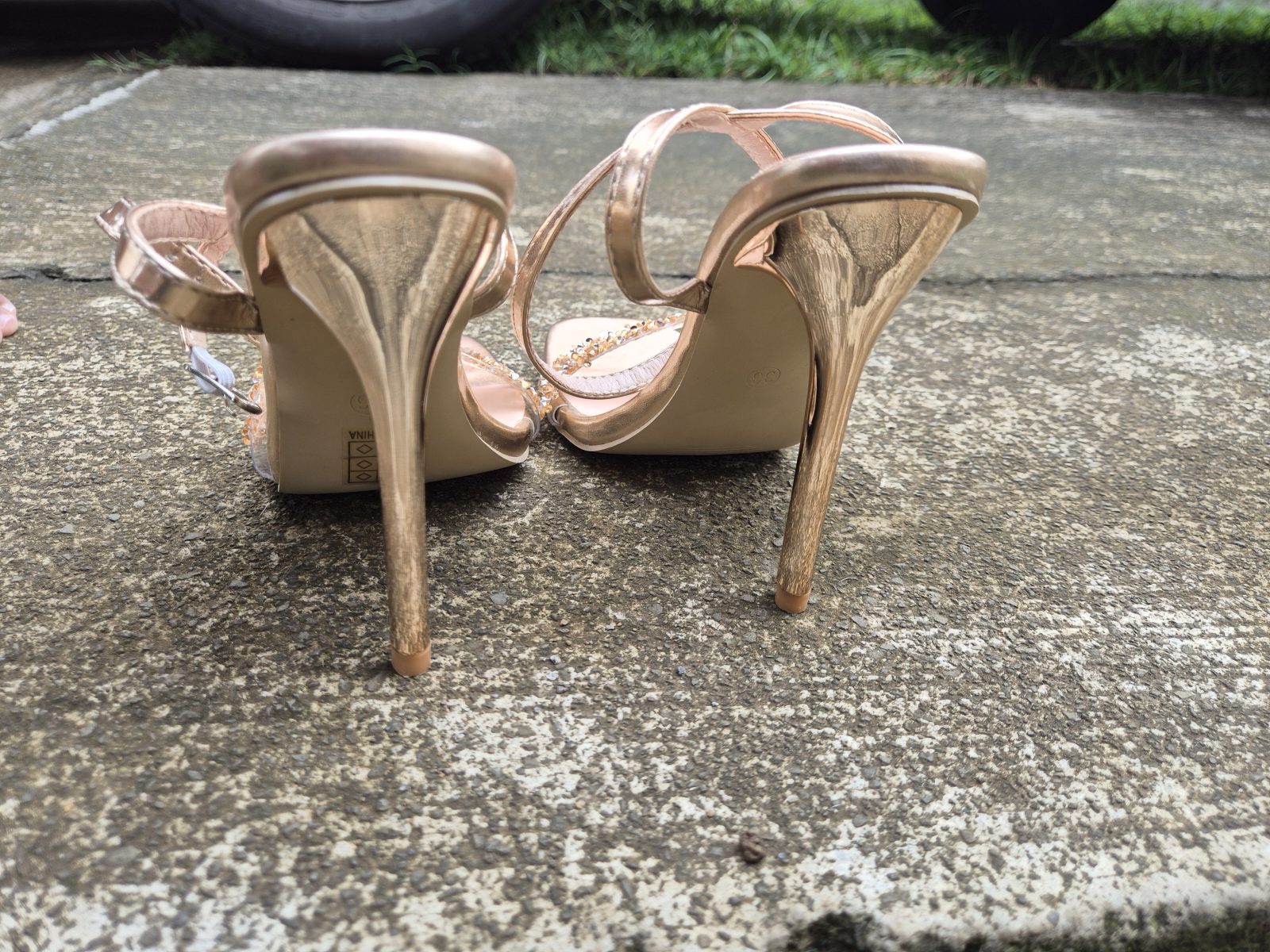 Chaussure à talon pointure 36