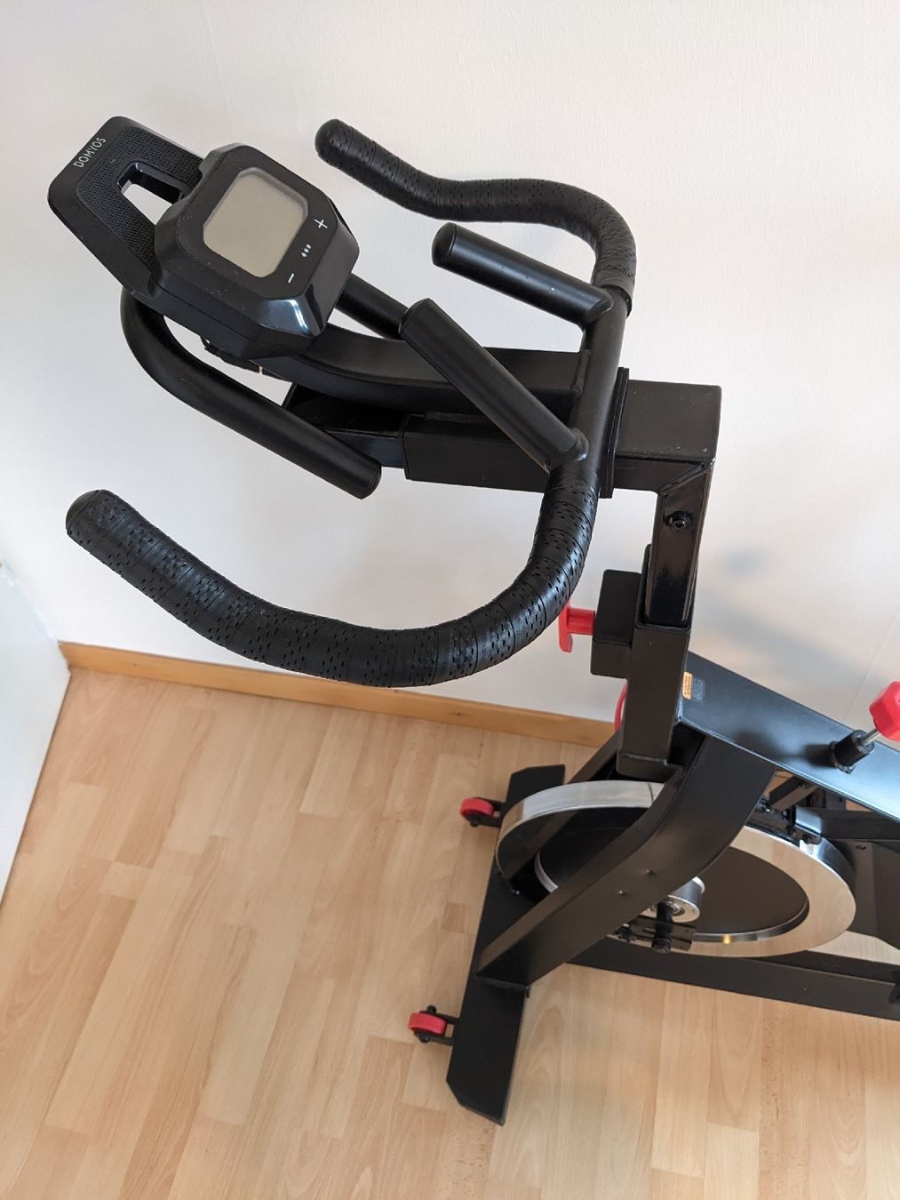 VÉLO D'APPARTEMENT DOMYOS BIKING 500
