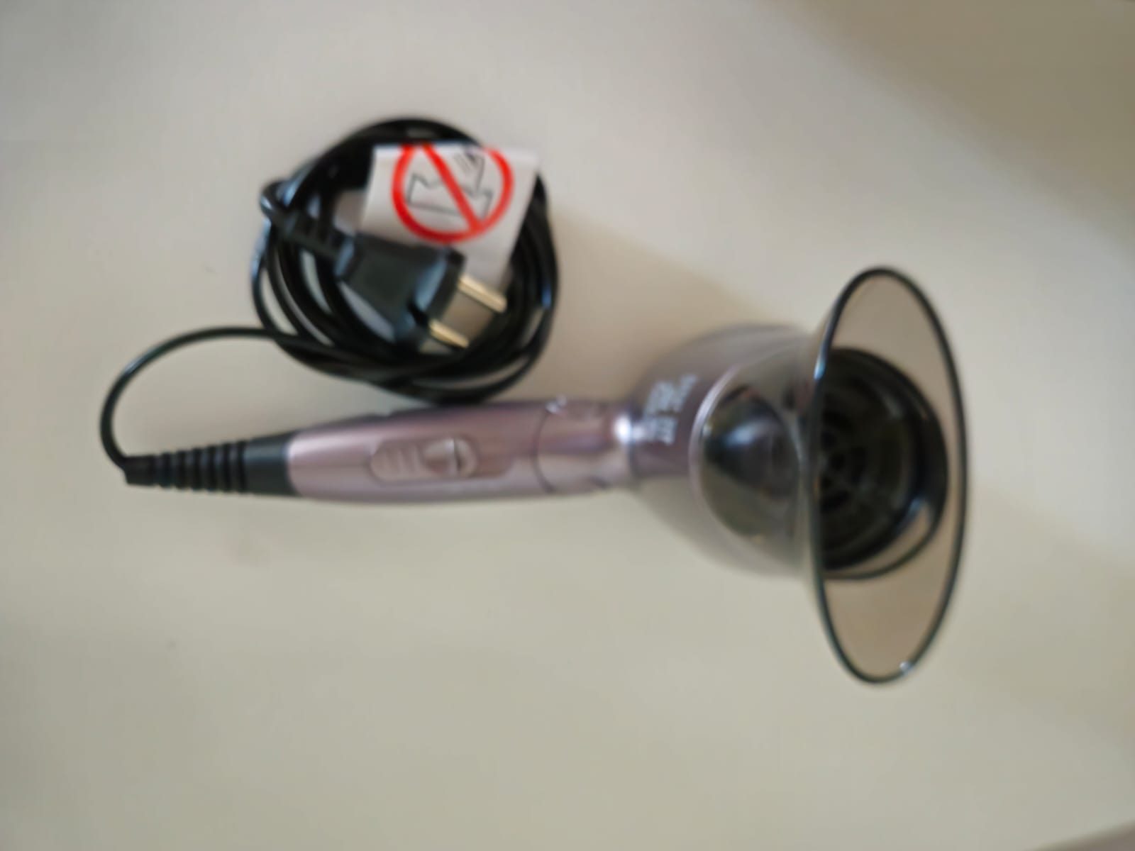 SÈCHE CHEVEUX PLIABLE BEURER