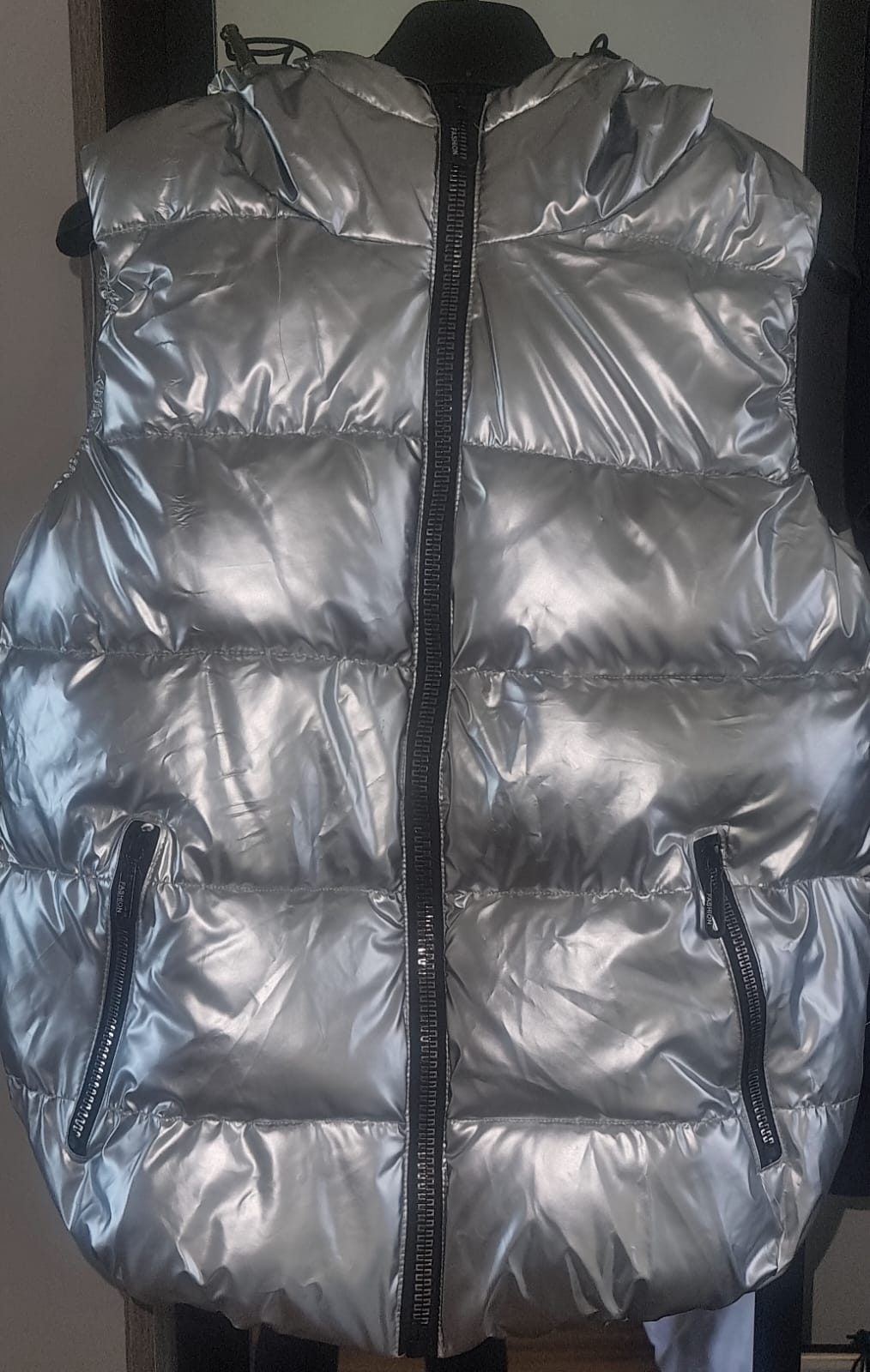 VESTTE À CAPUCHE sans manches -S/Argentée
