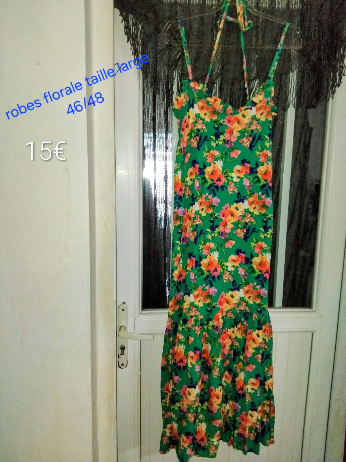 Vends diverses robes