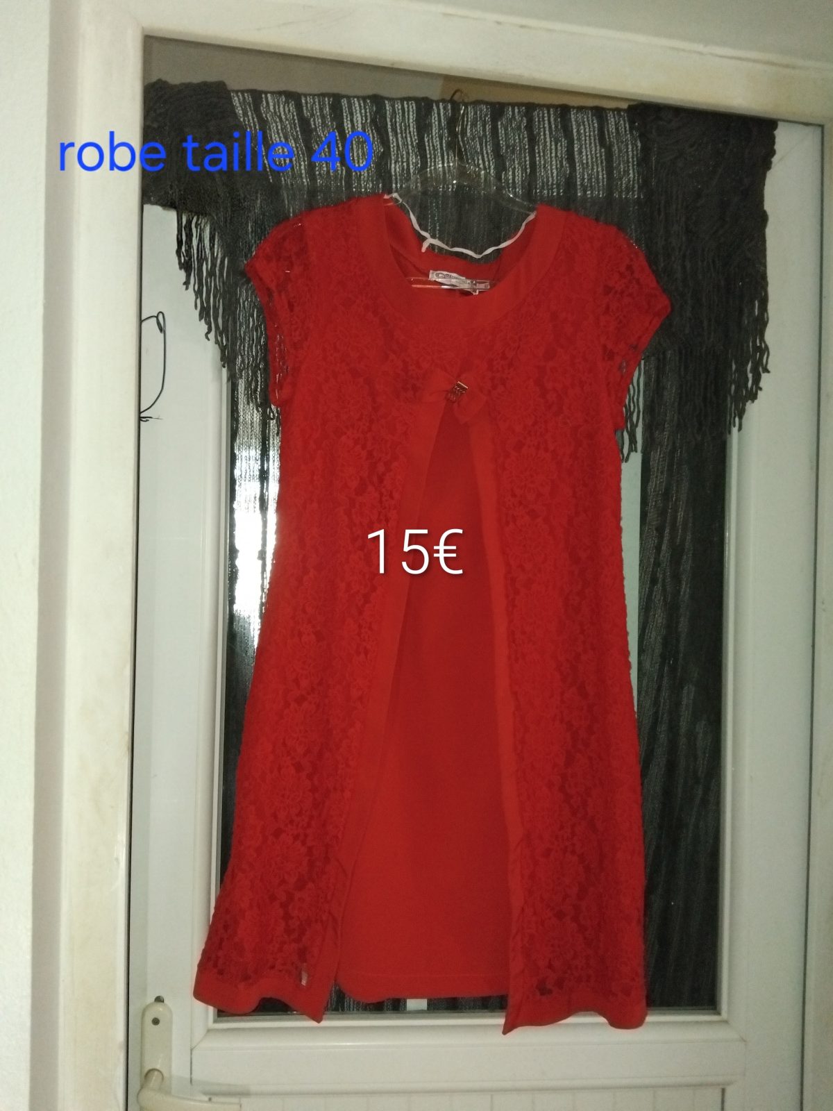 Vends diverses robes