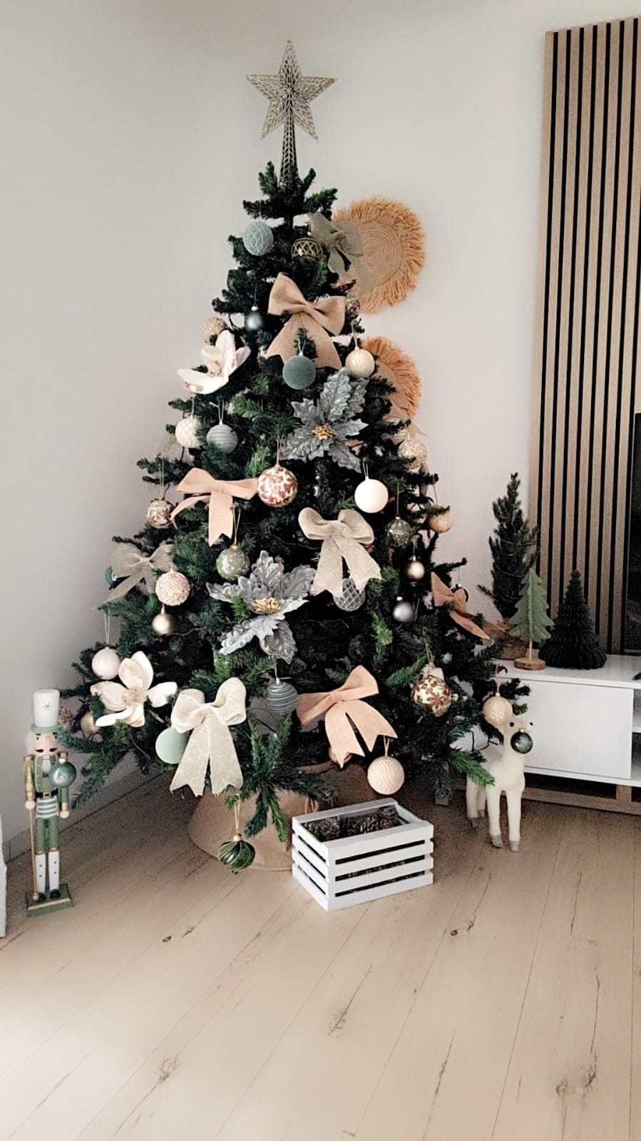 COLLECTION COMPLÈTE DE DÉCORATIONS DE NOËL + GRAND SAPIN XXL 210 CM — La Réunion