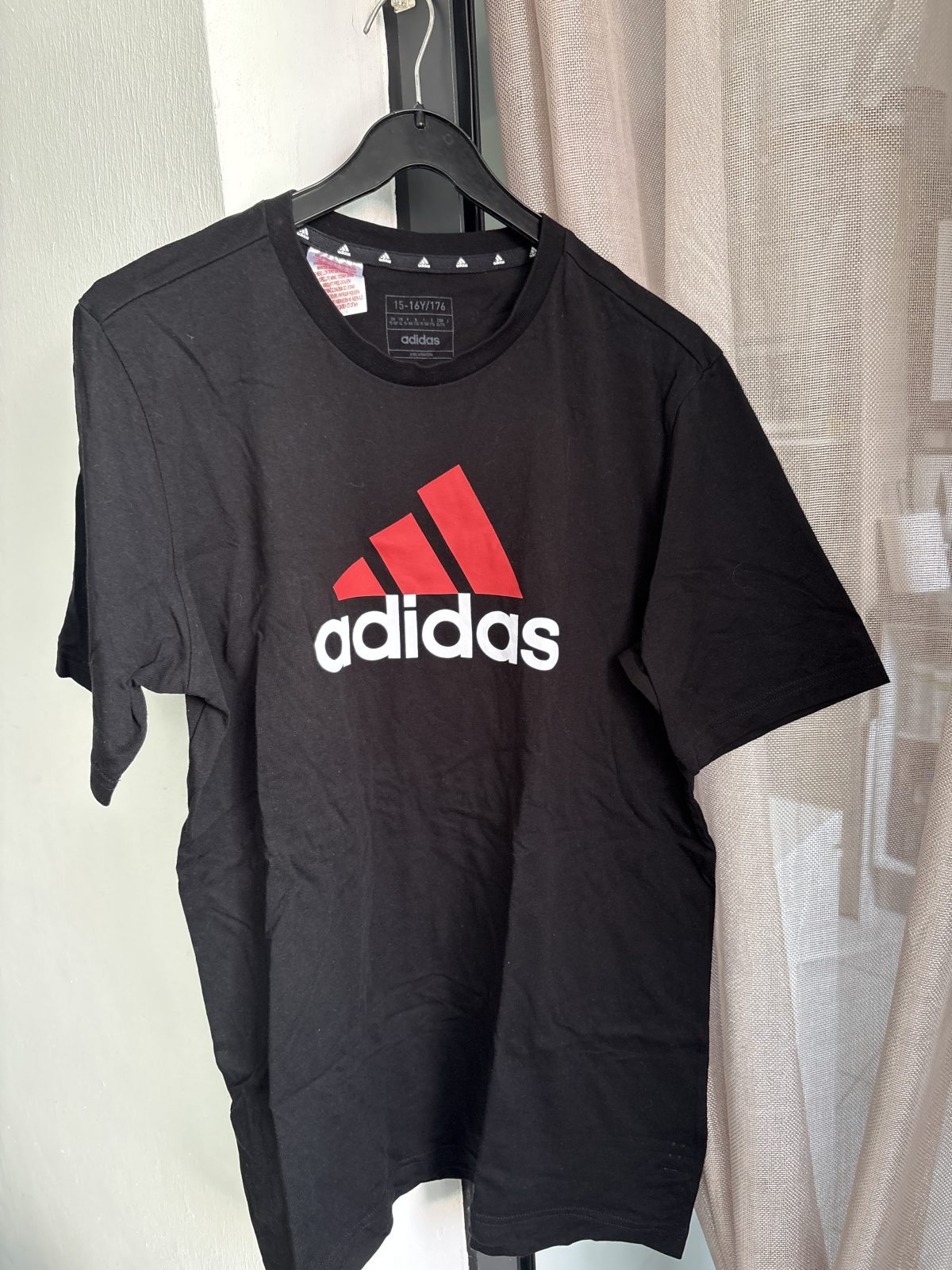 T-Shirt Adidas — Adidas — La Réunion